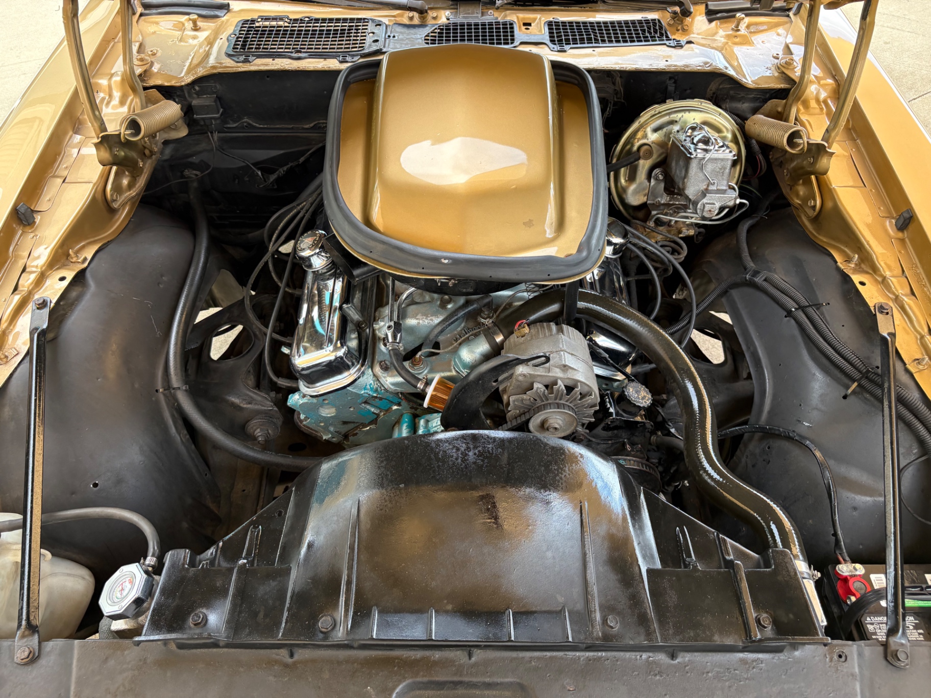 Vehicle photo 26