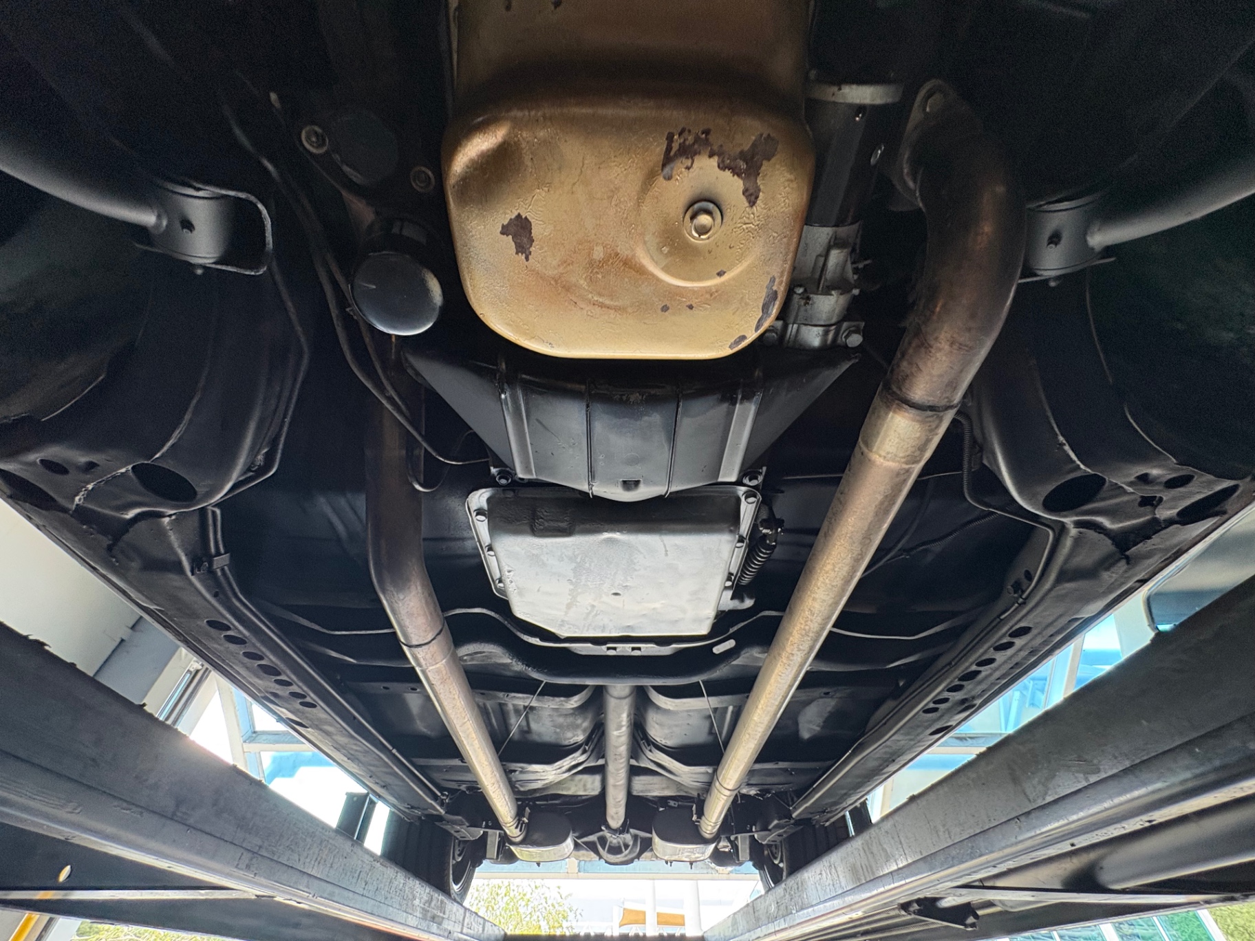 Vehicle photo 62