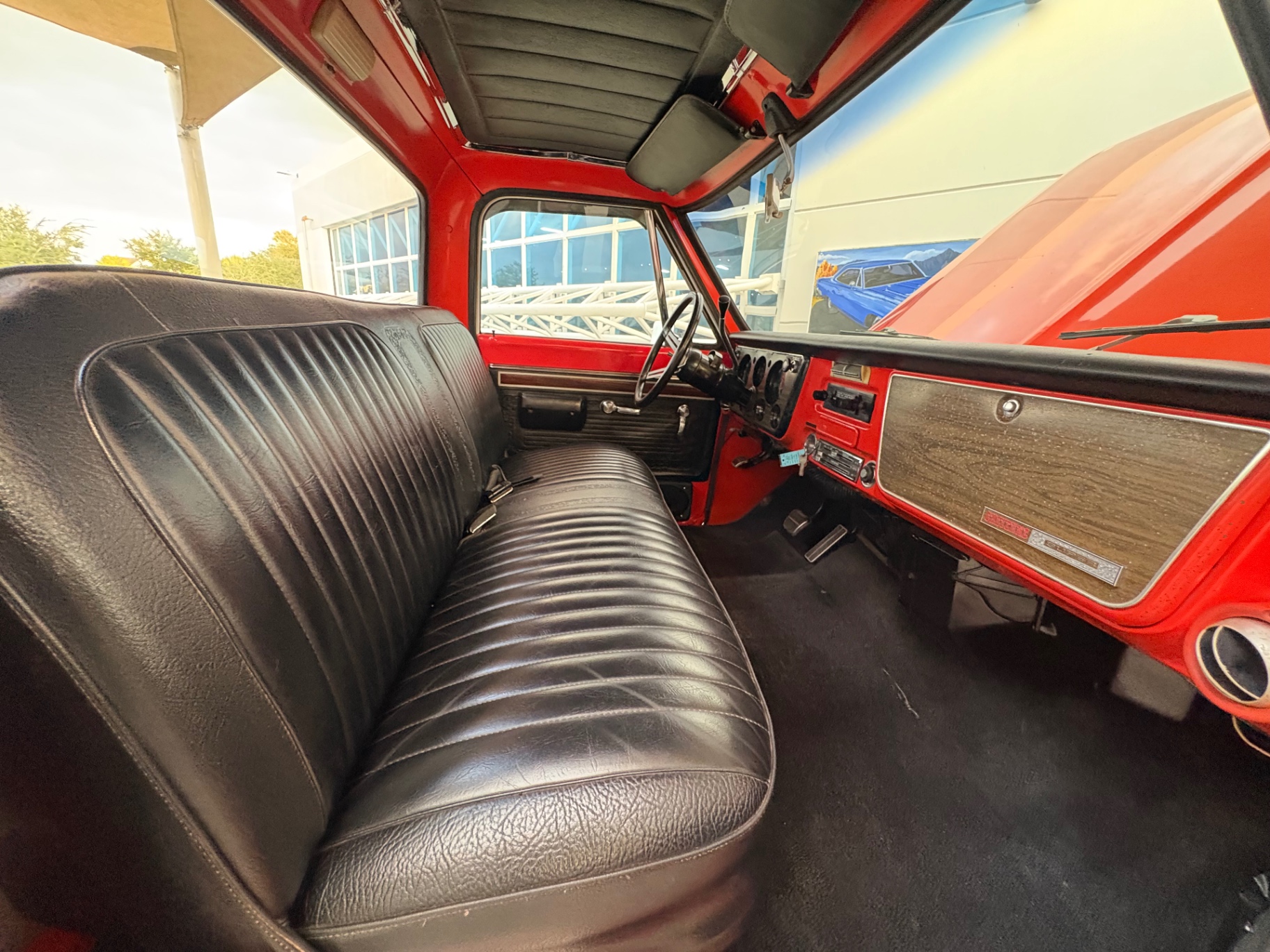 Vehicle photo 40