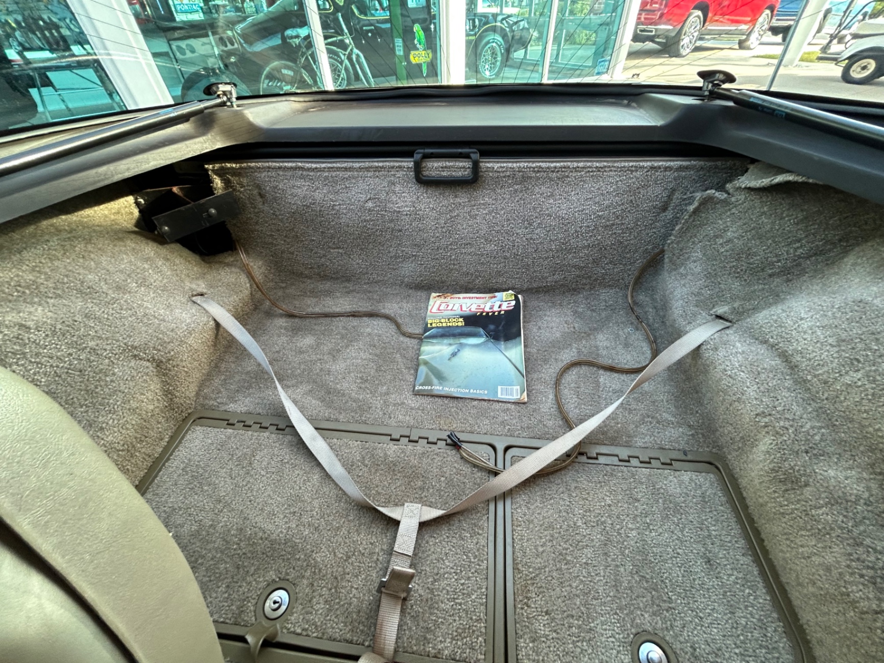 Vehicle photo 36