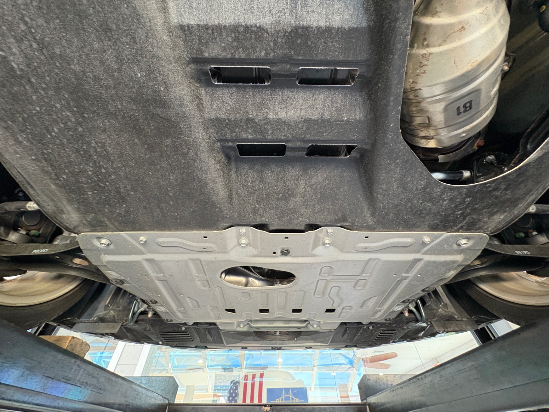 Vehicle photo 44