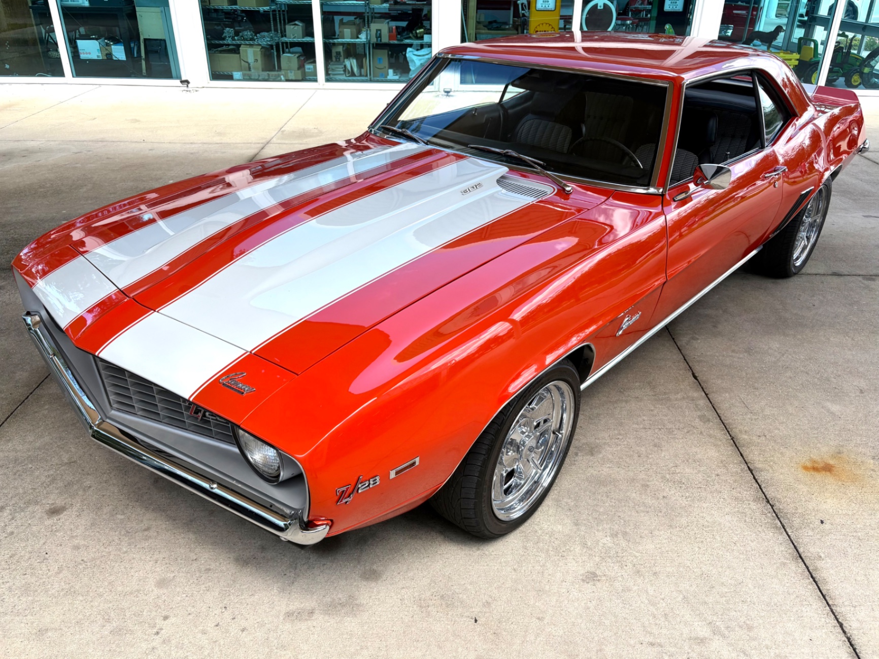 Vehicle photo 20