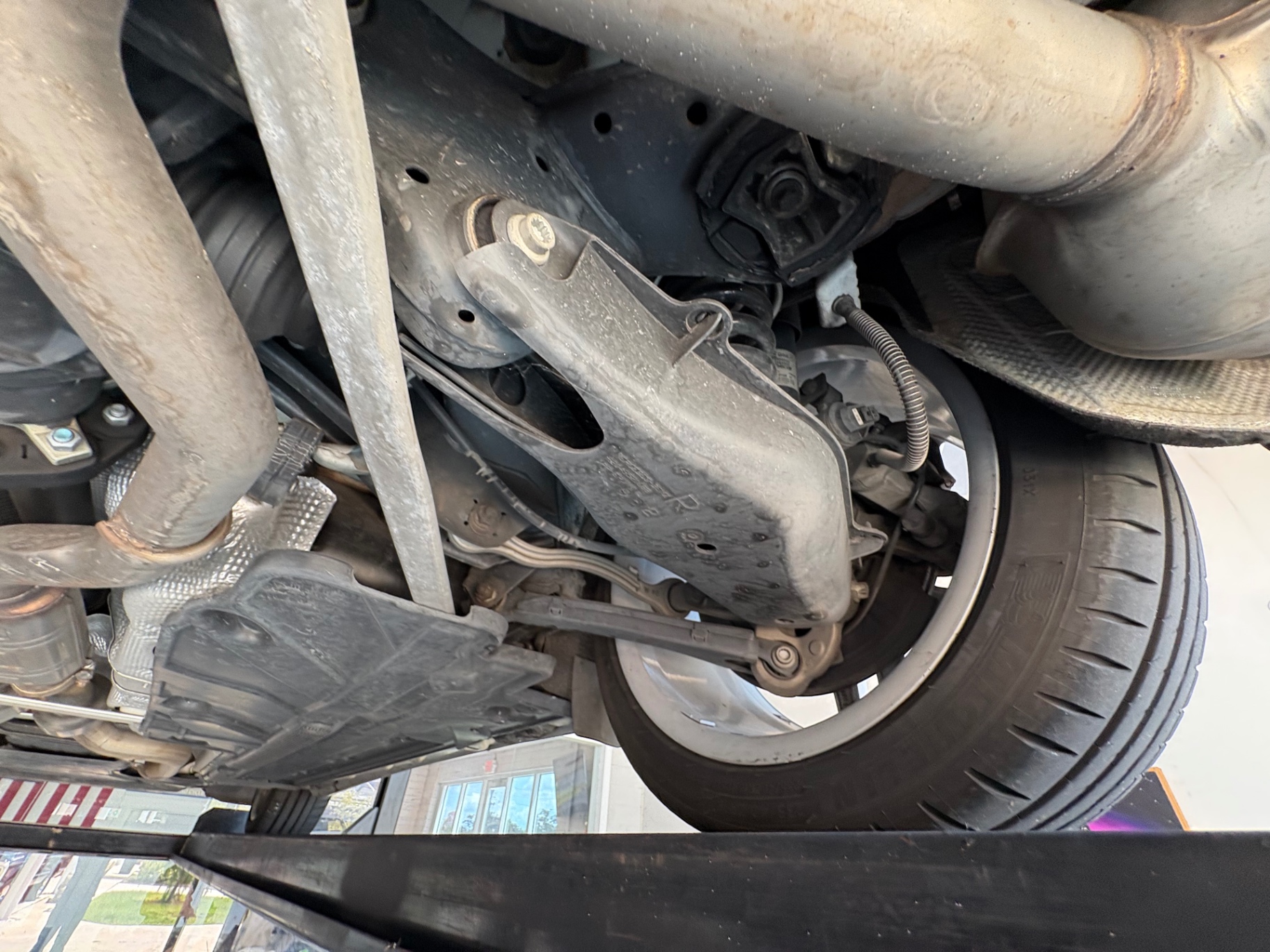 Vehicle photo 47