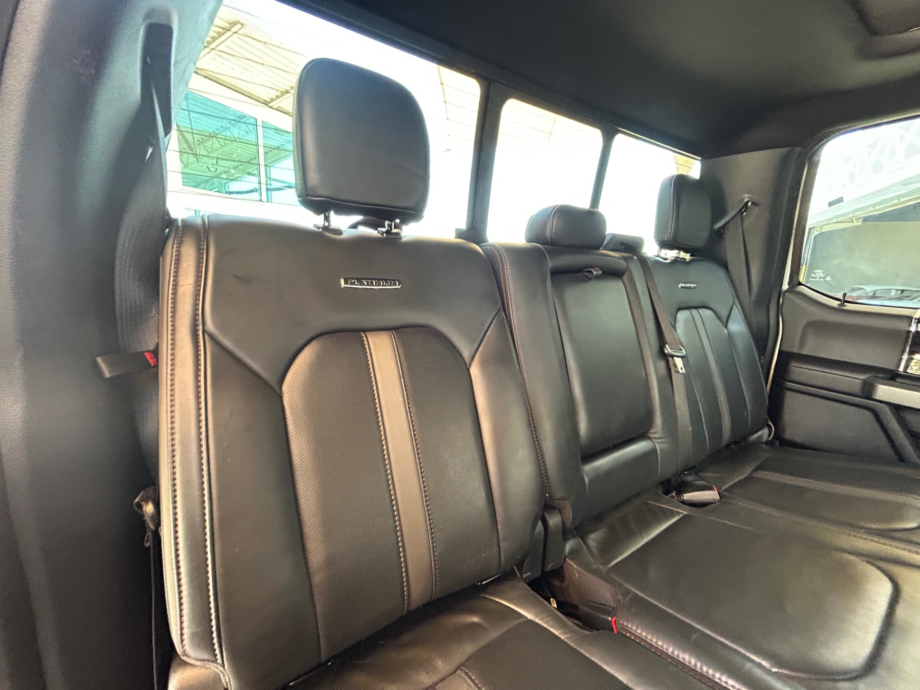Vehicle photo 43