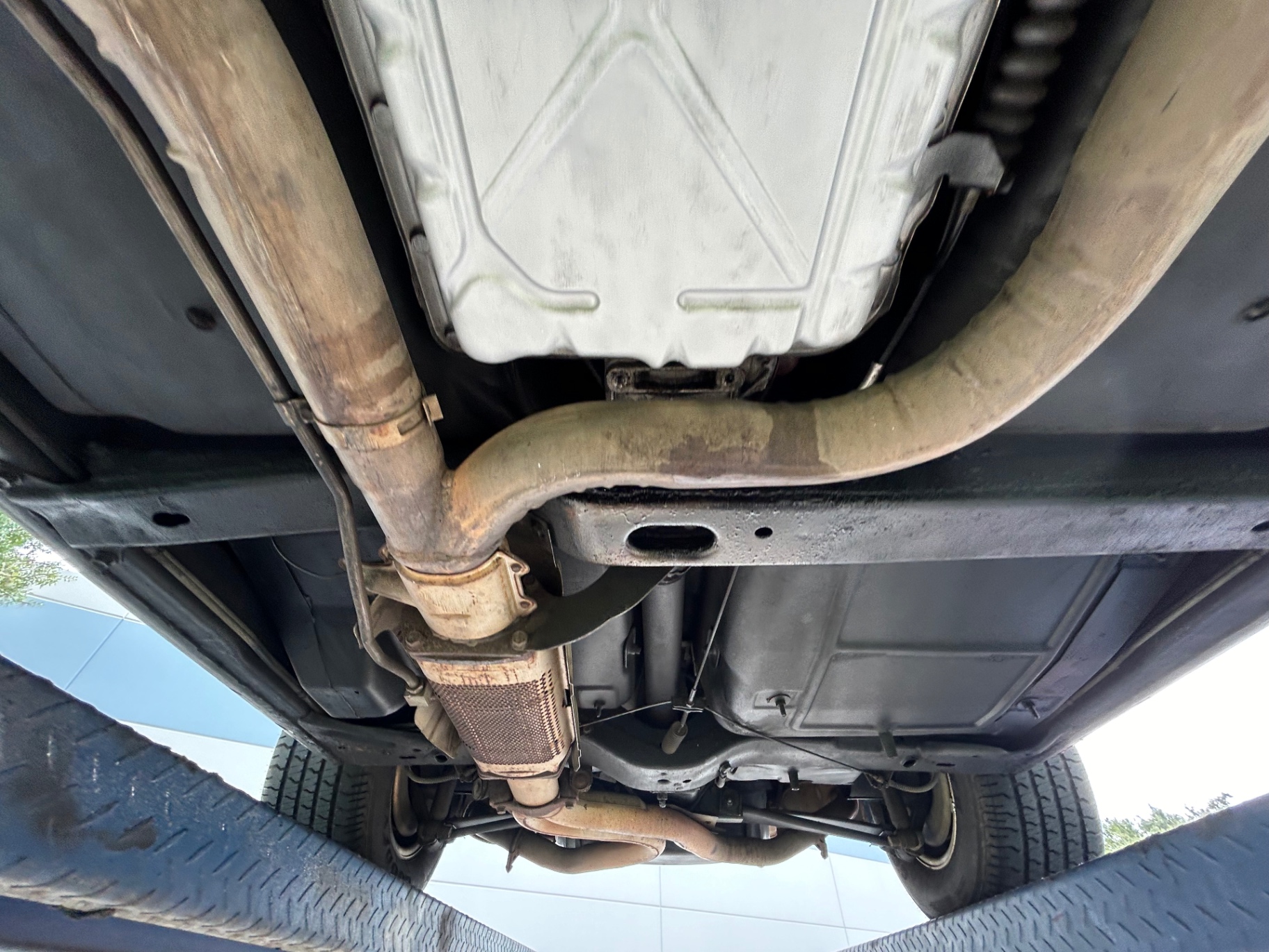 Vehicle photo 36