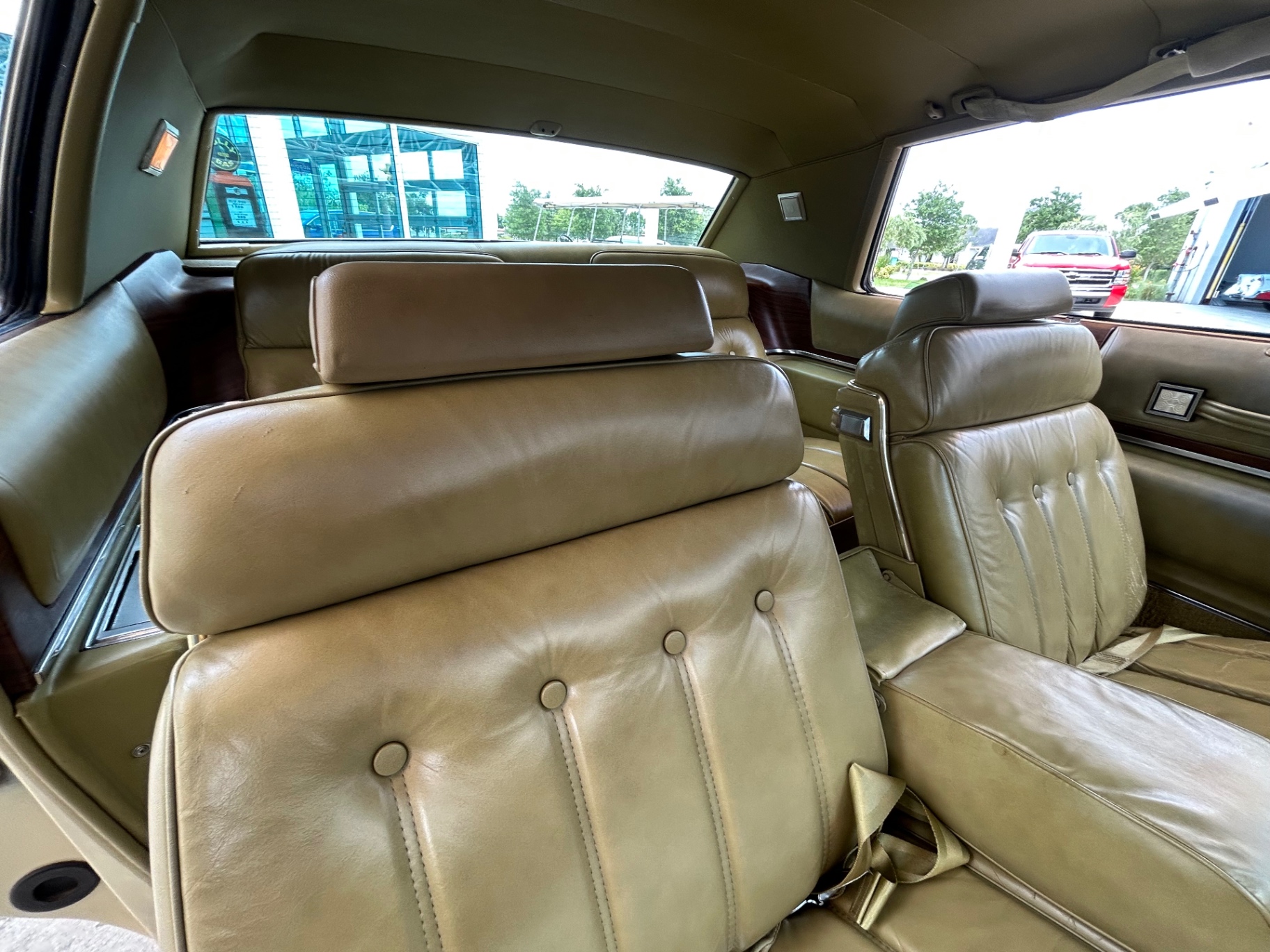 Vehicle photo 39