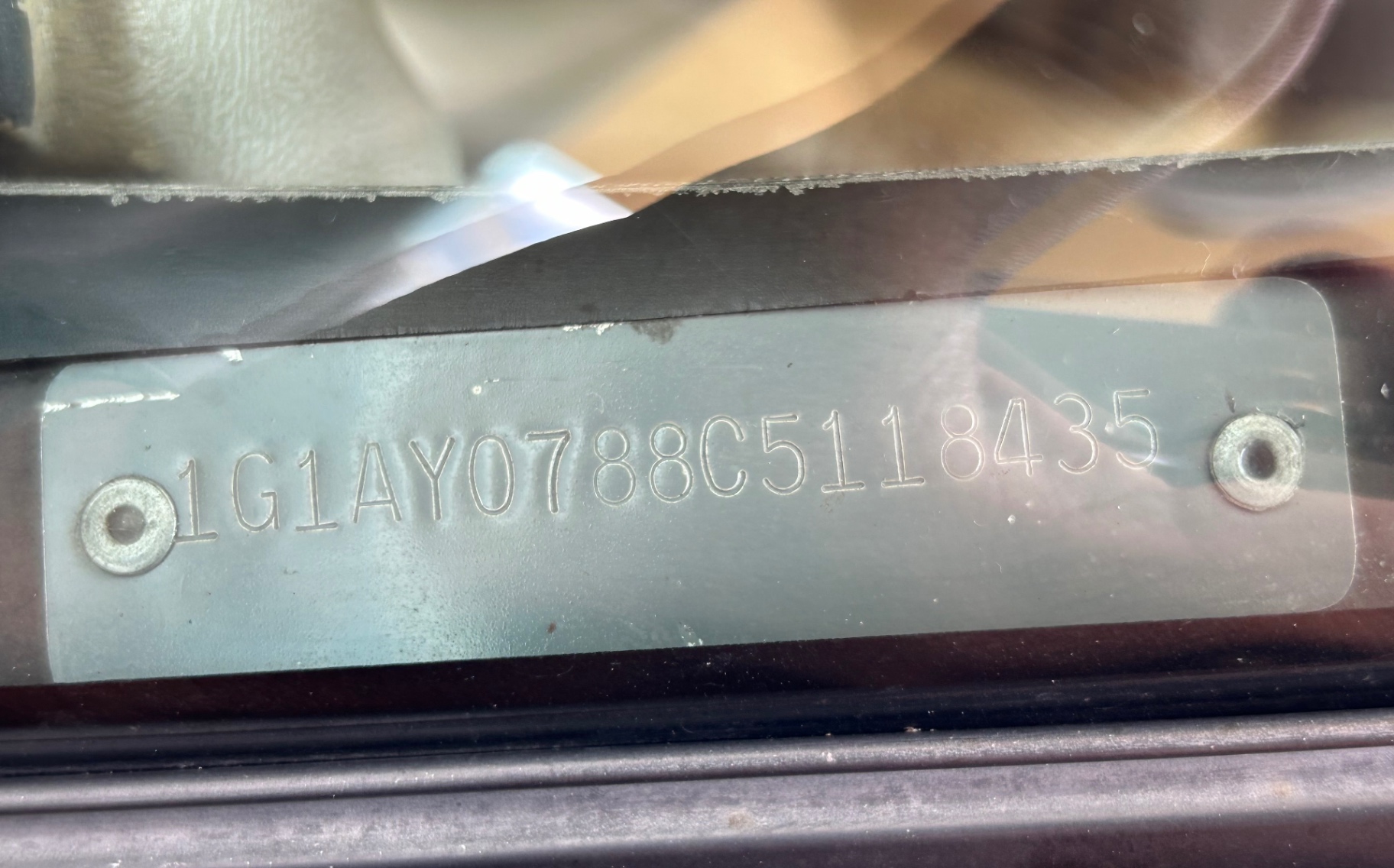 Vehicle photo 12