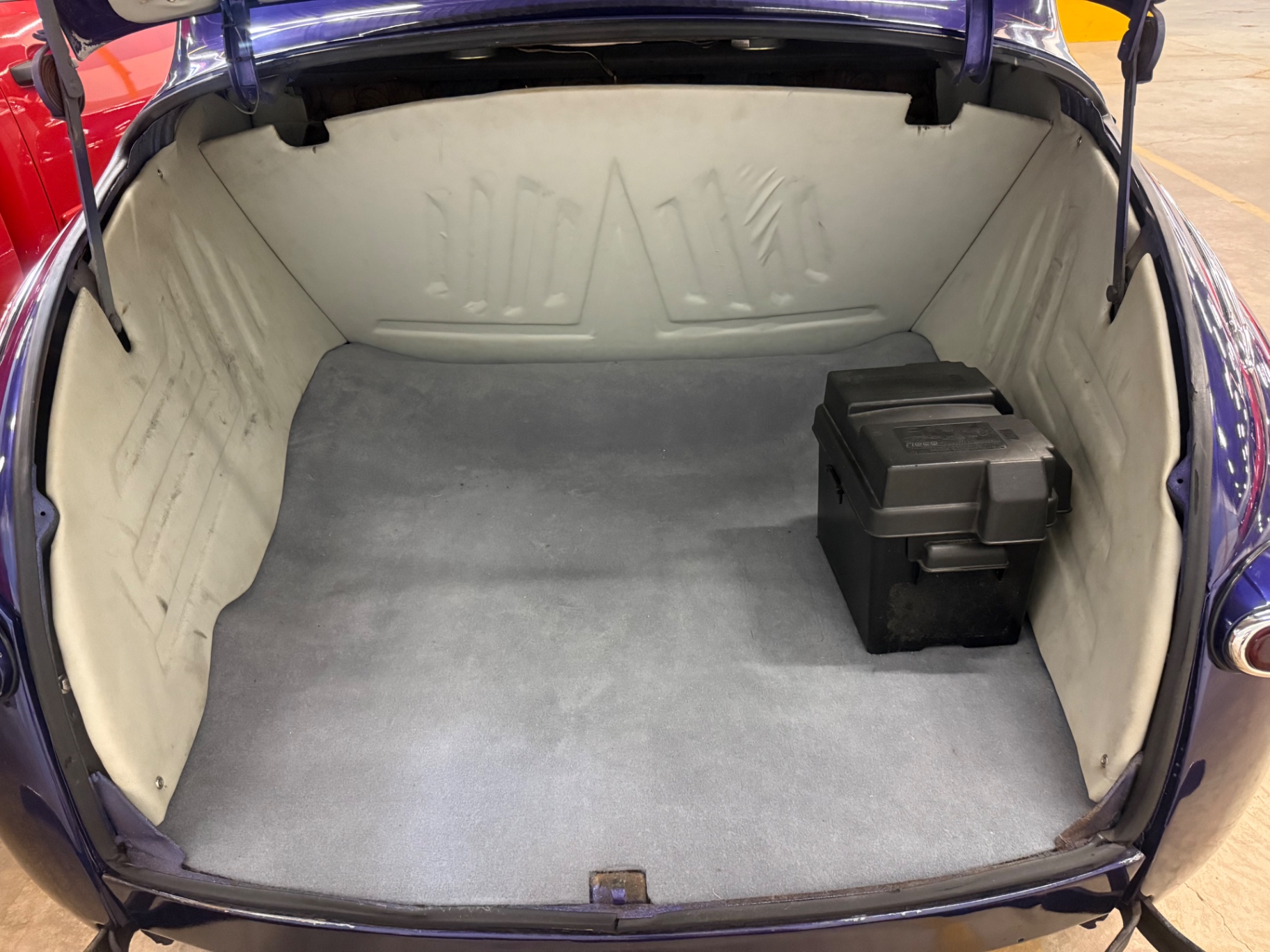 Vehicle photo 32
