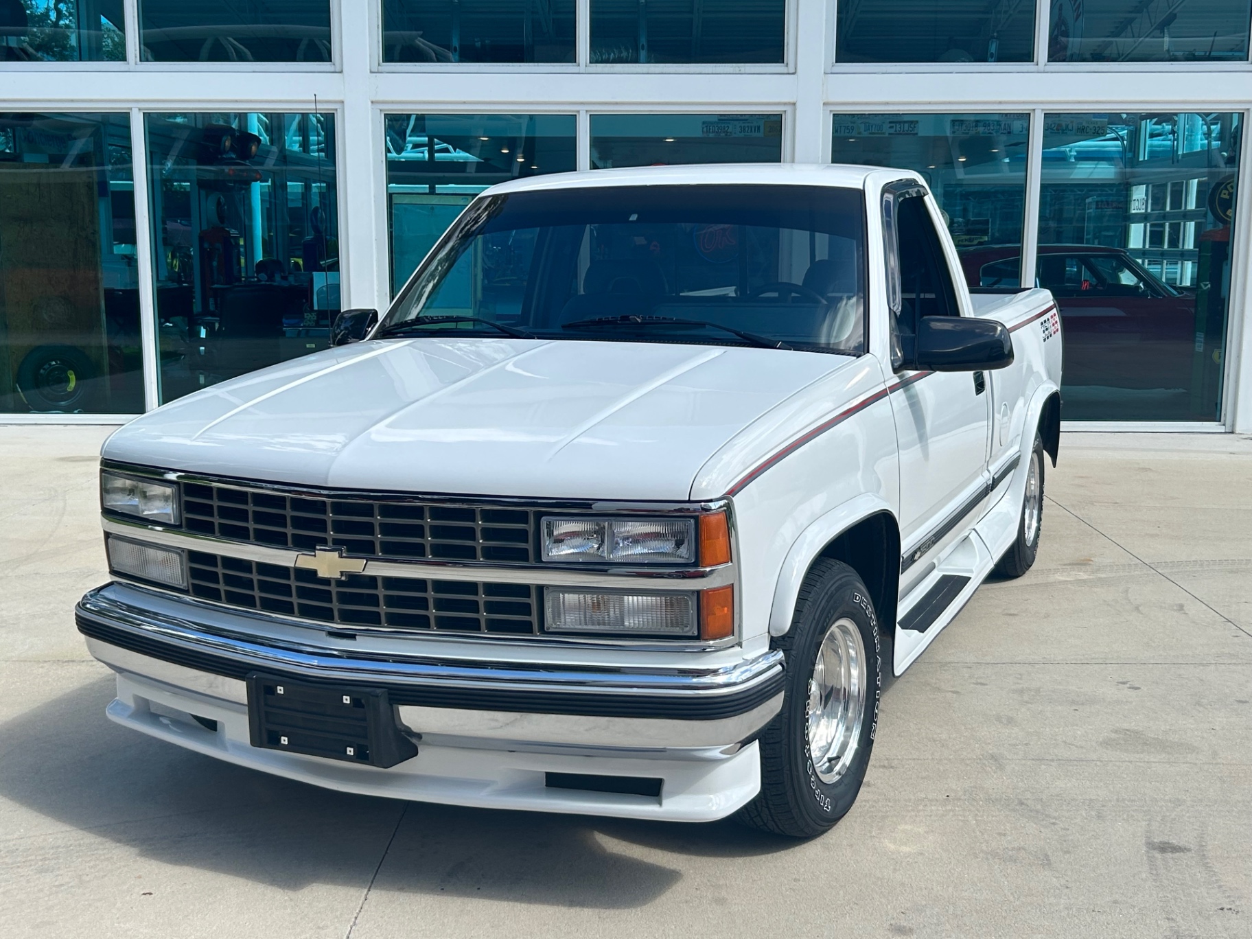 Vehicle photo 1