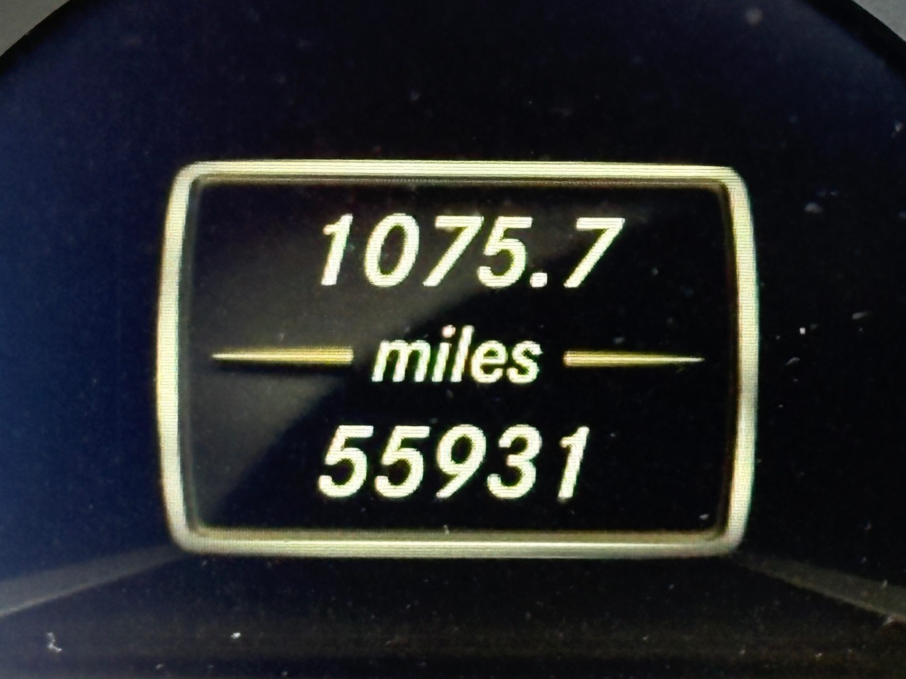 Vehicle photo 28