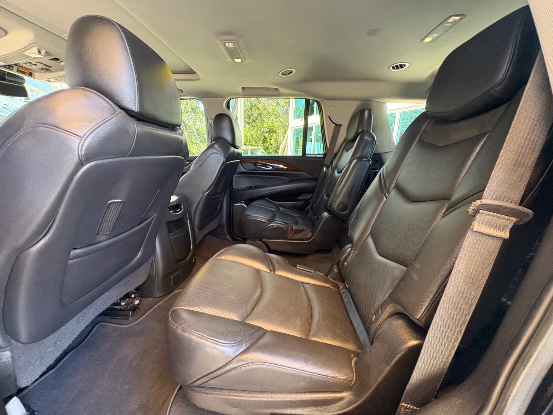 Vehicle photo 36