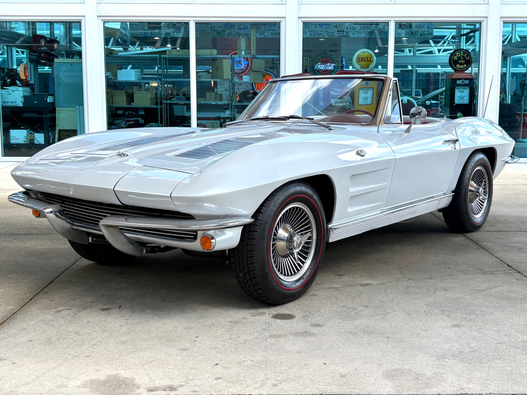 Vehicle photo 1