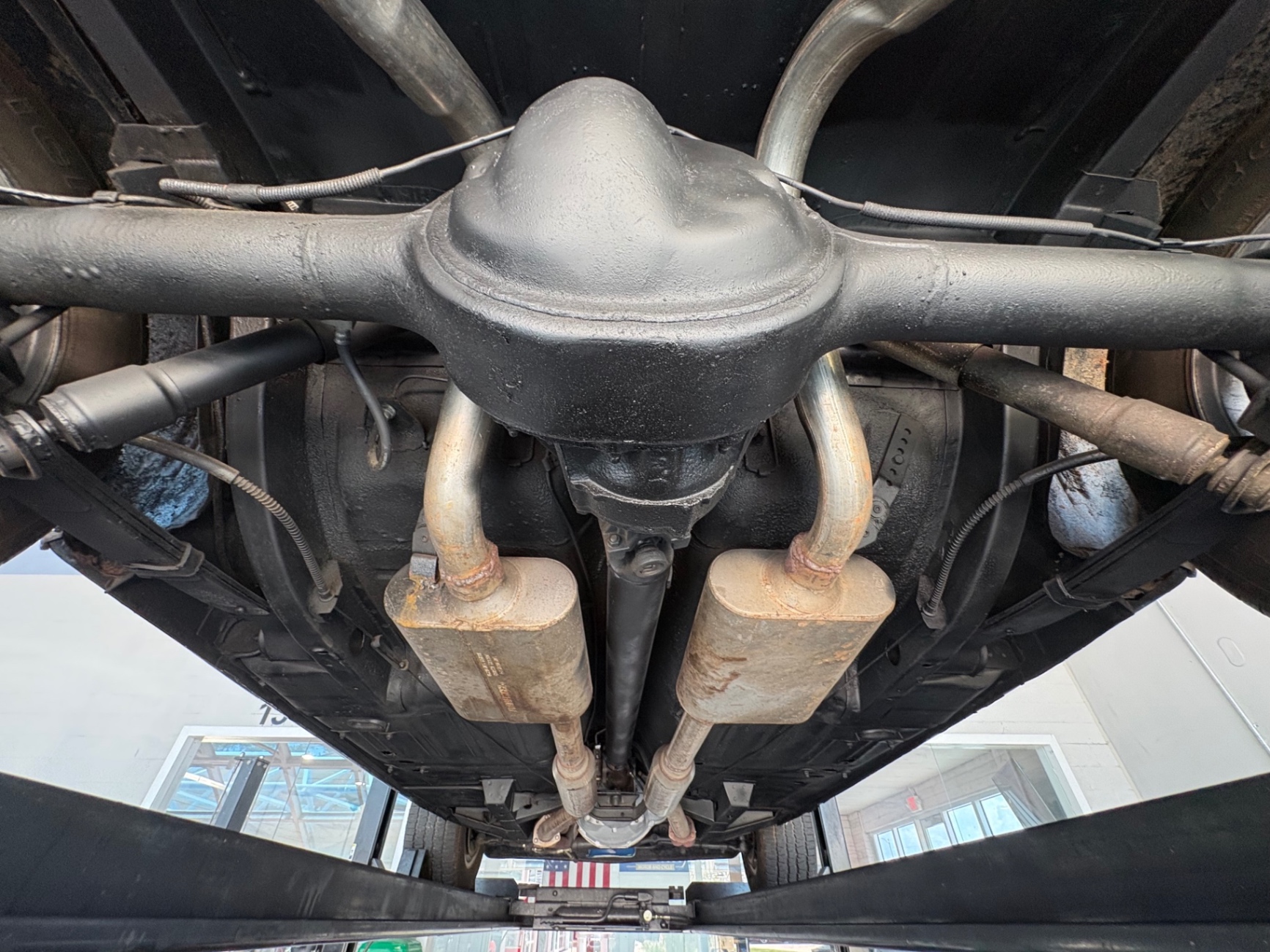 Vehicle photo 42