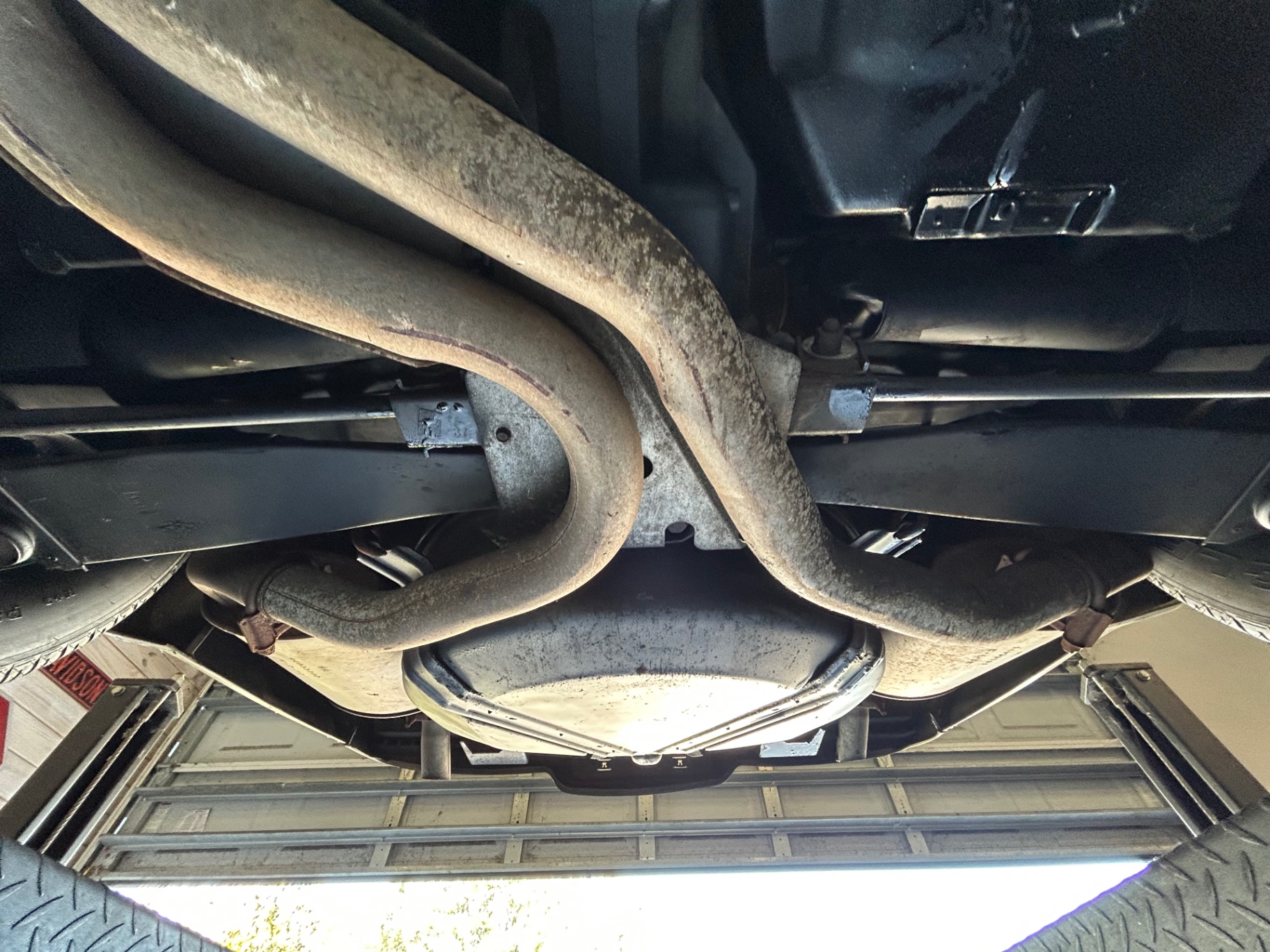 Vehicle photo 52