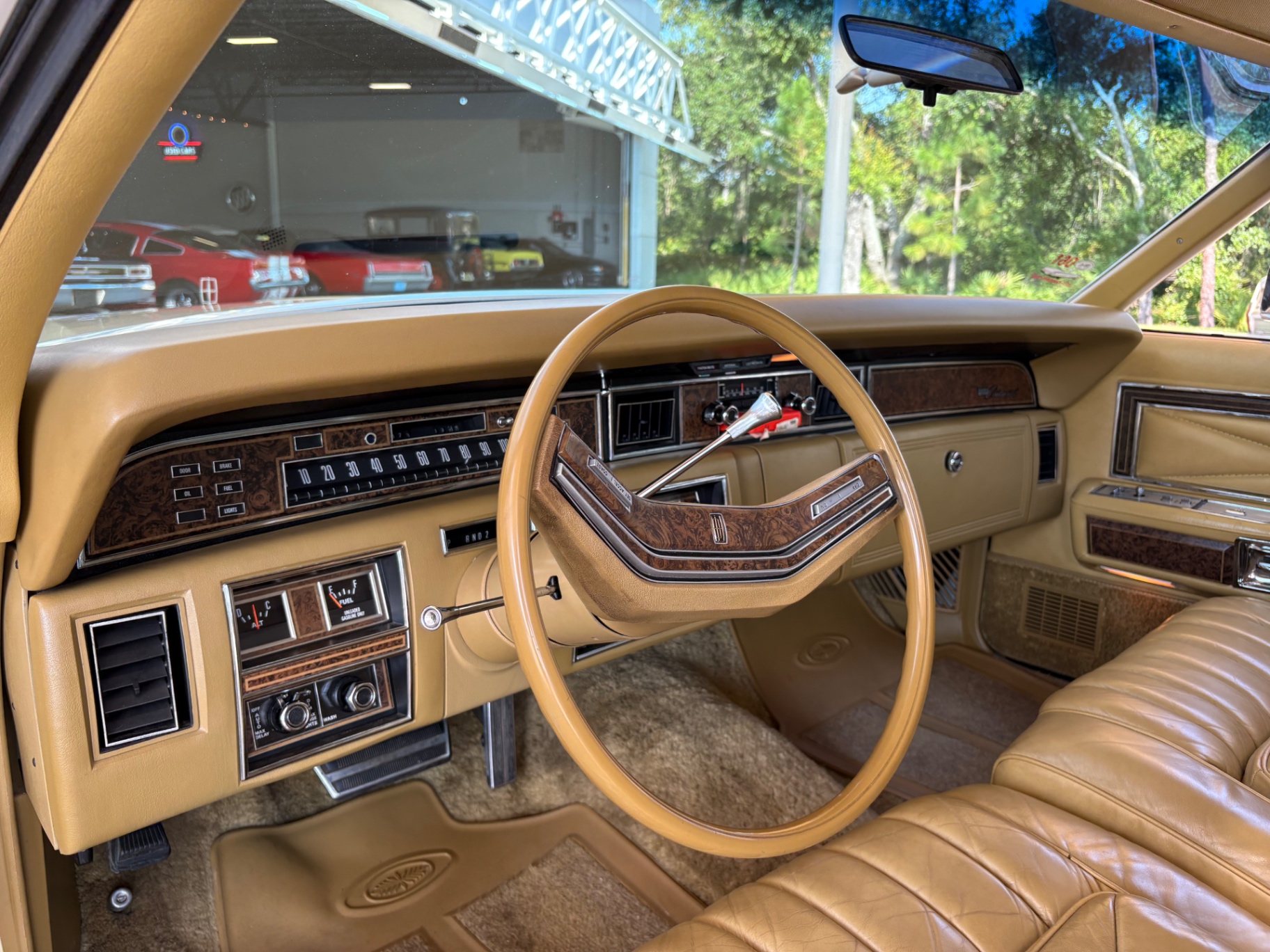 Vehicle photo 31