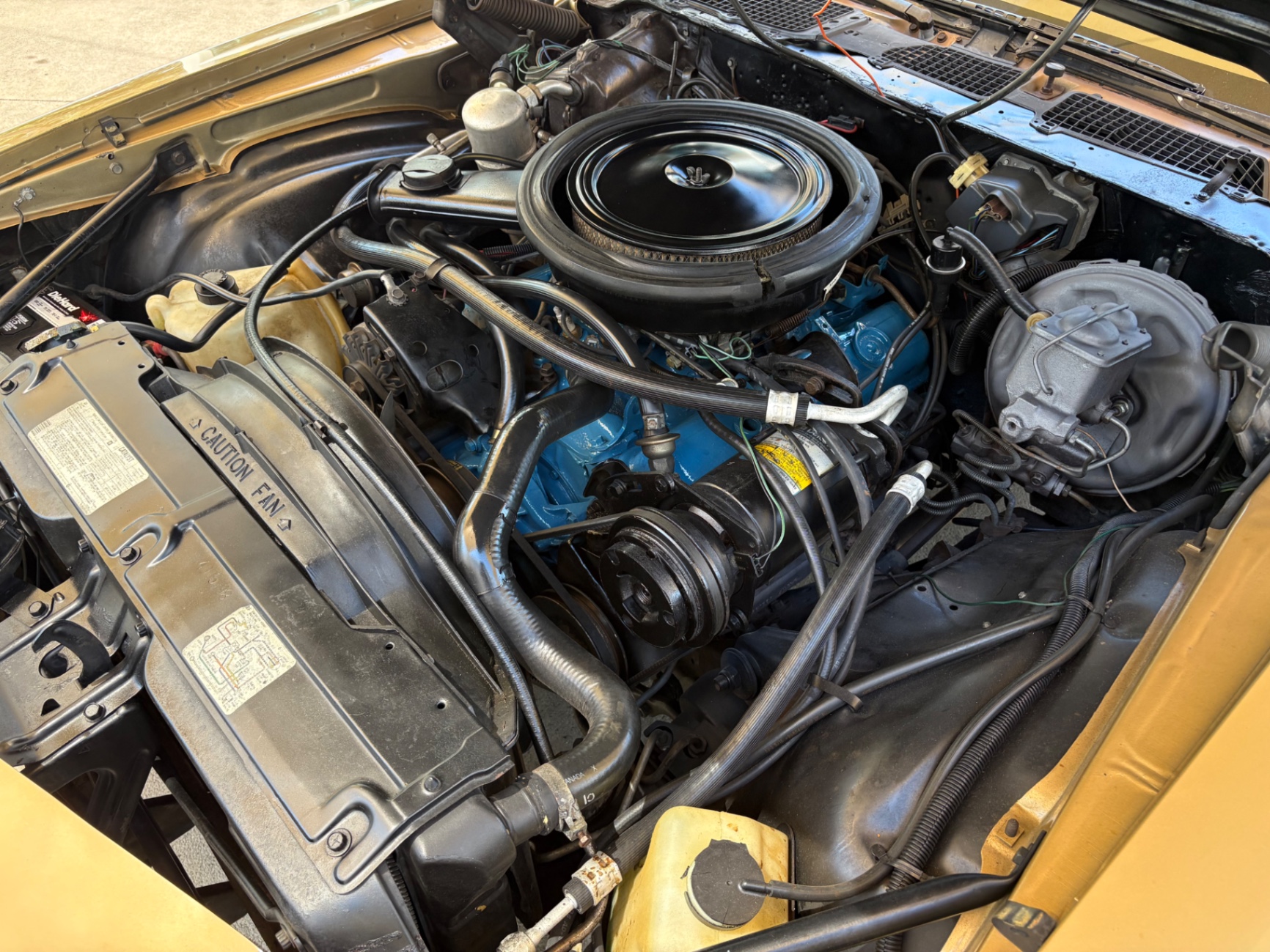 Vehicle photo 14