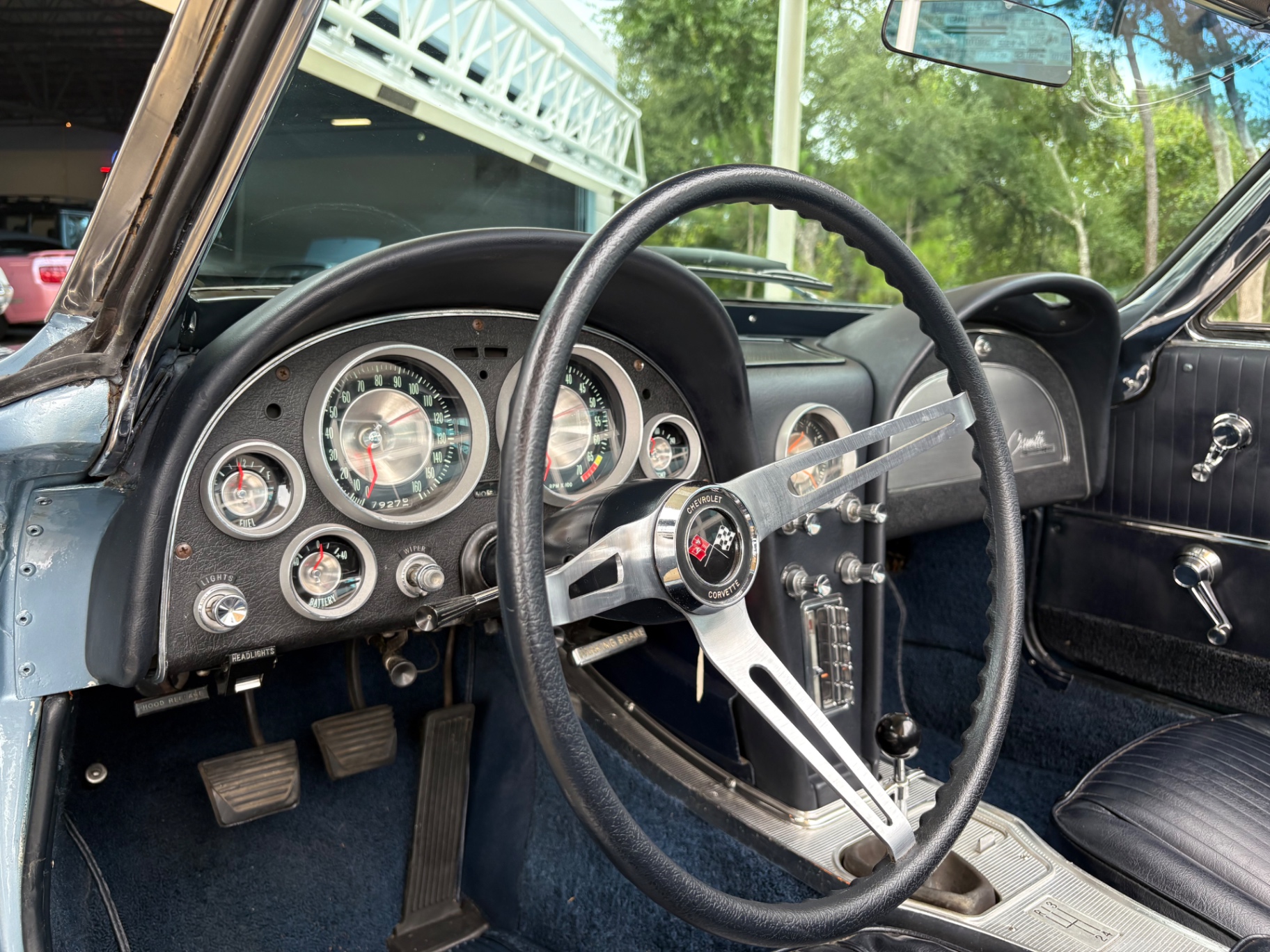 Vehicle photo 42