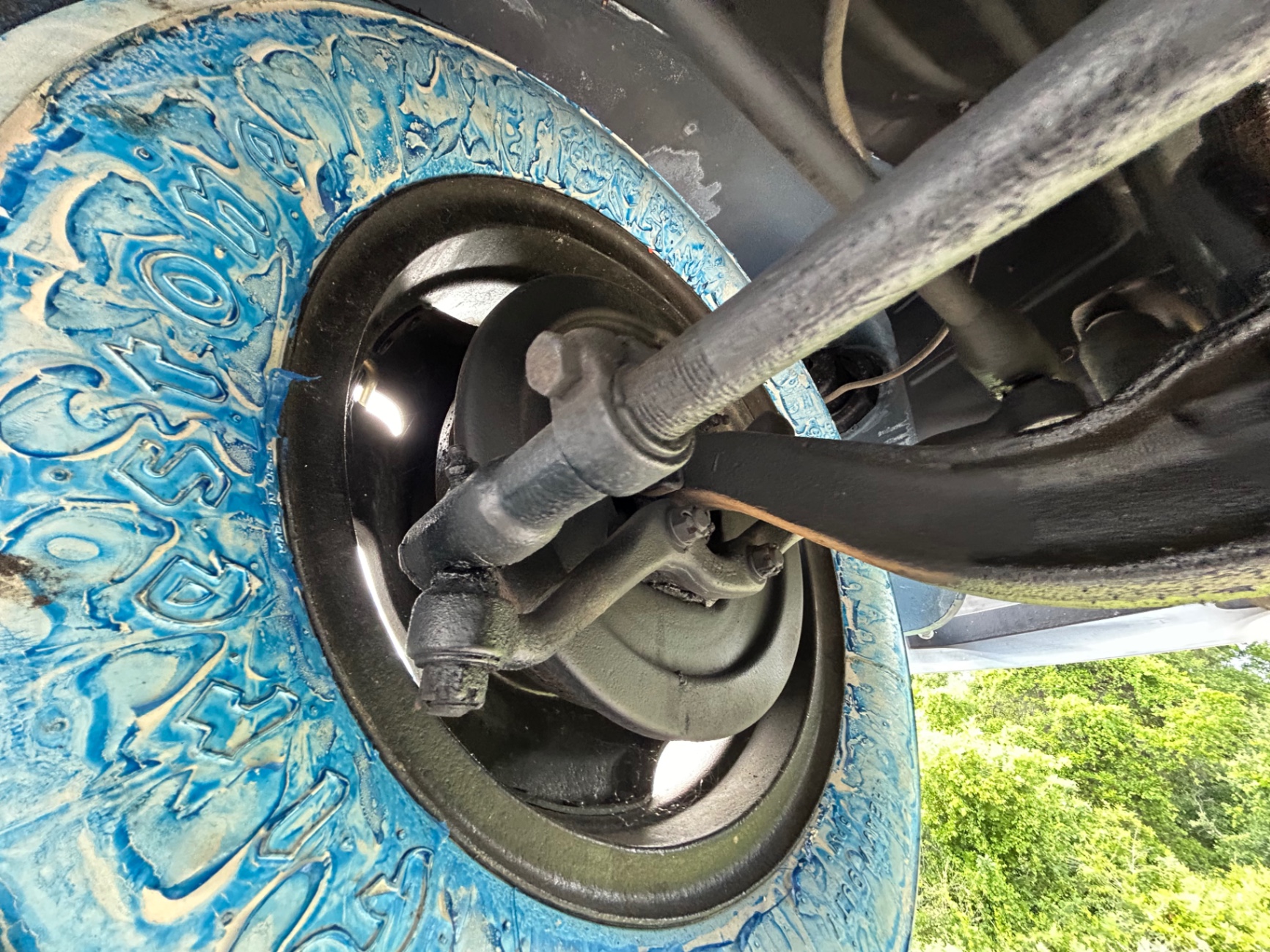 Vehicle photo 29
