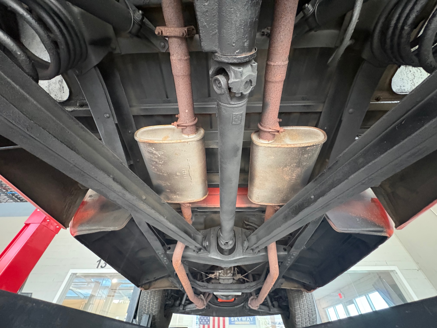 Vehicle photo 47