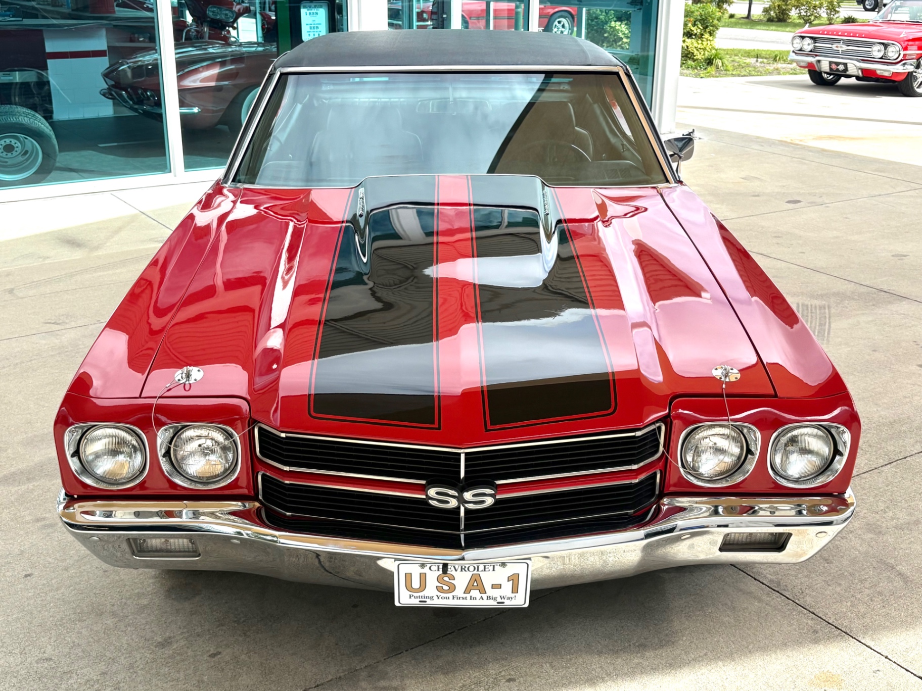 Vehicle photo 3