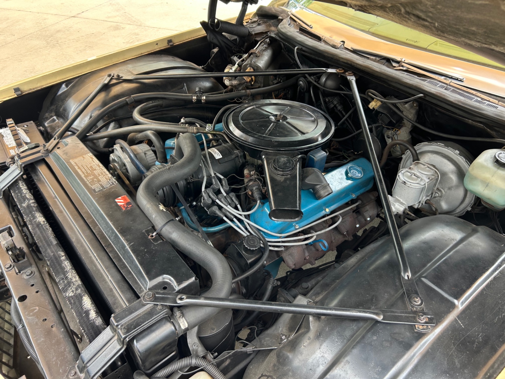 Vehicle photo 28