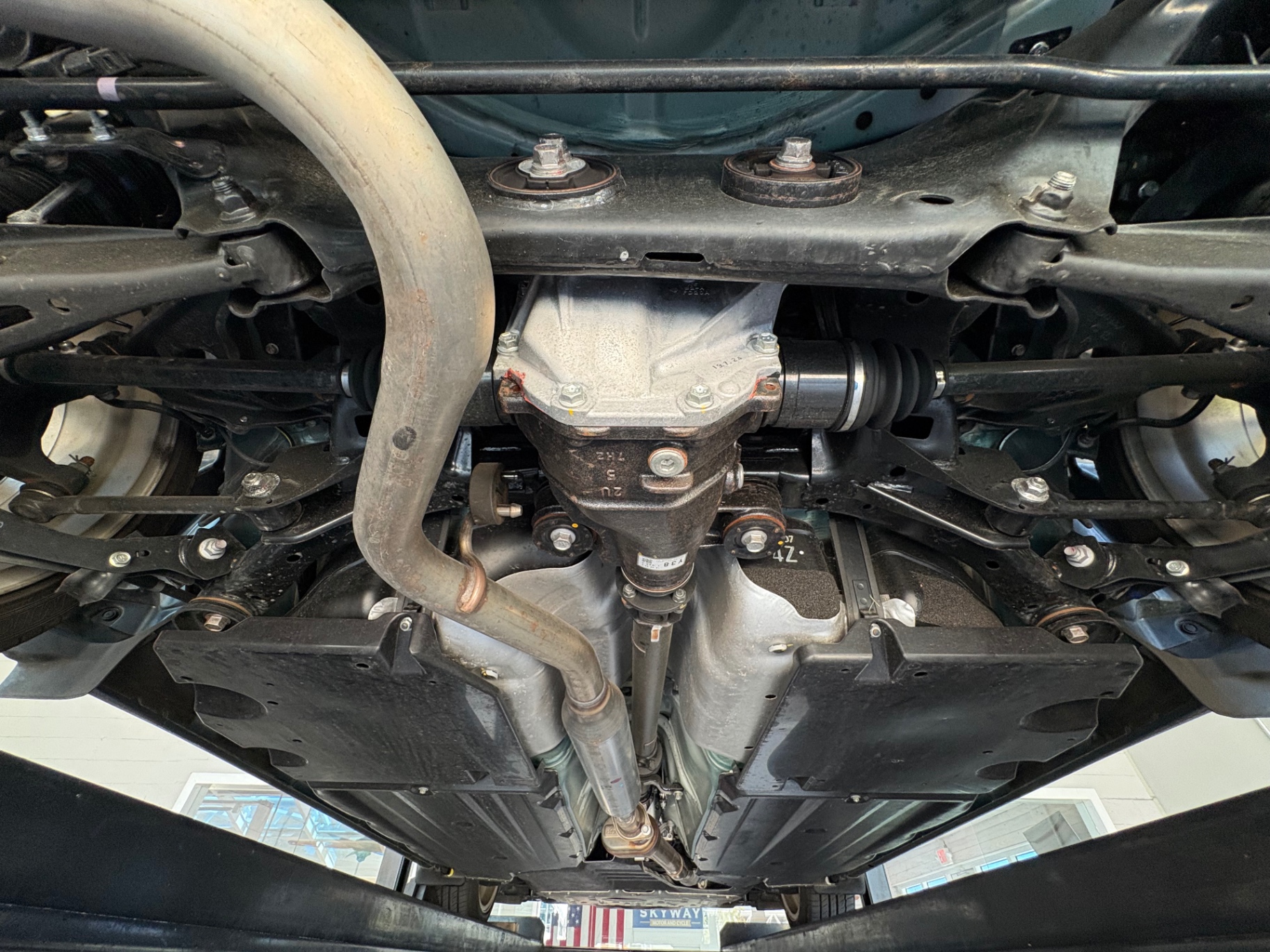 Vehicle photo 39
