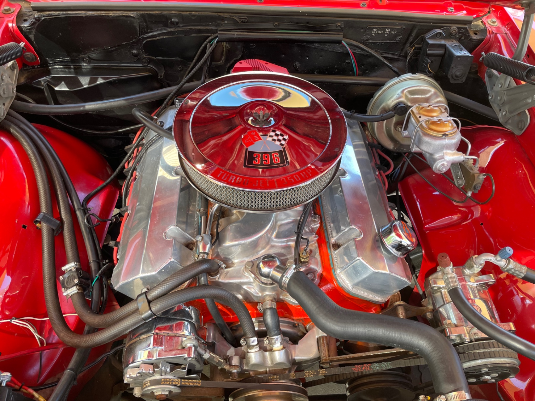 Vehicle photo 25