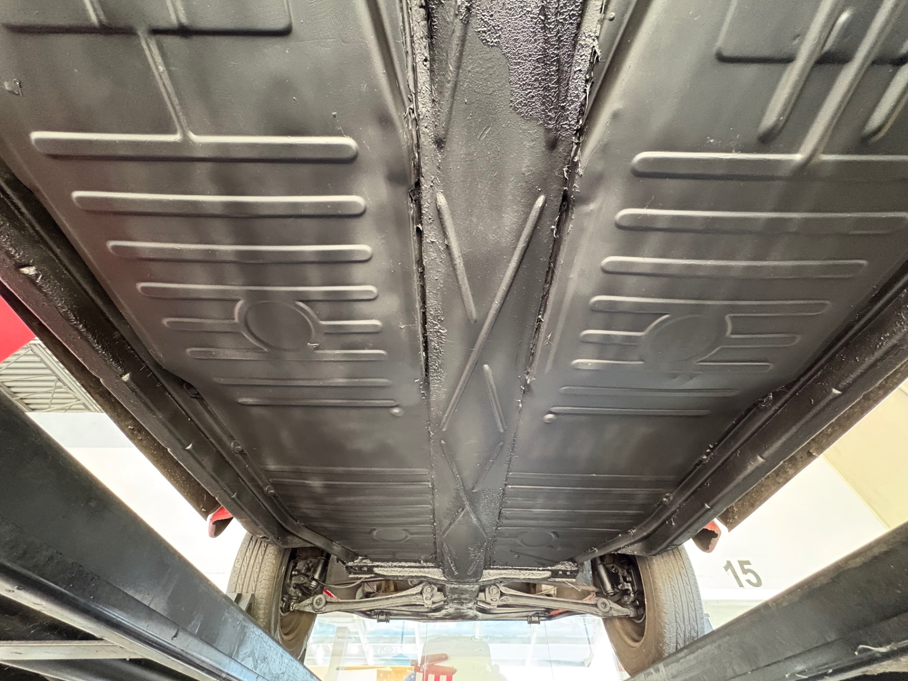 Vehicle photo 48