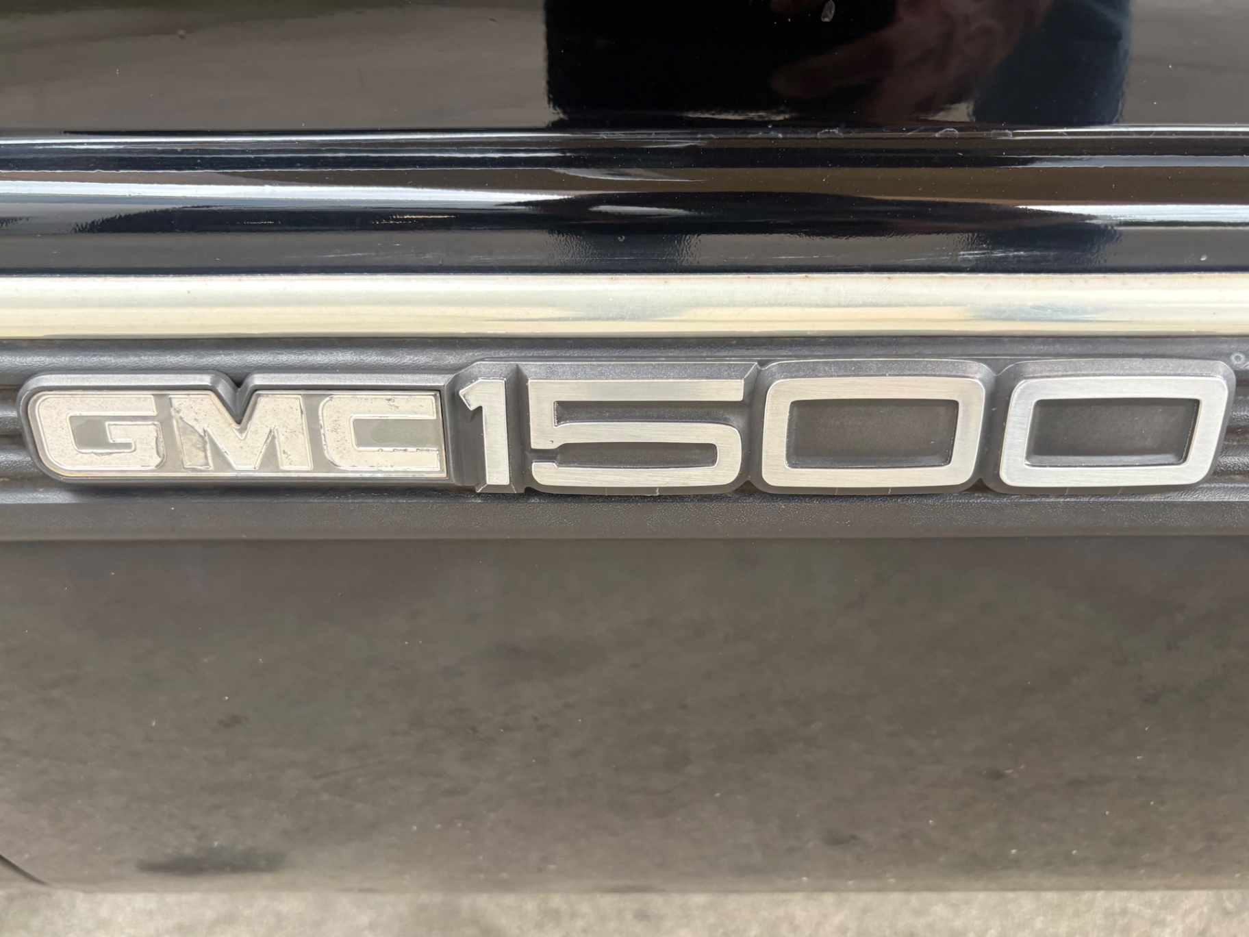 Vehicle photo 22