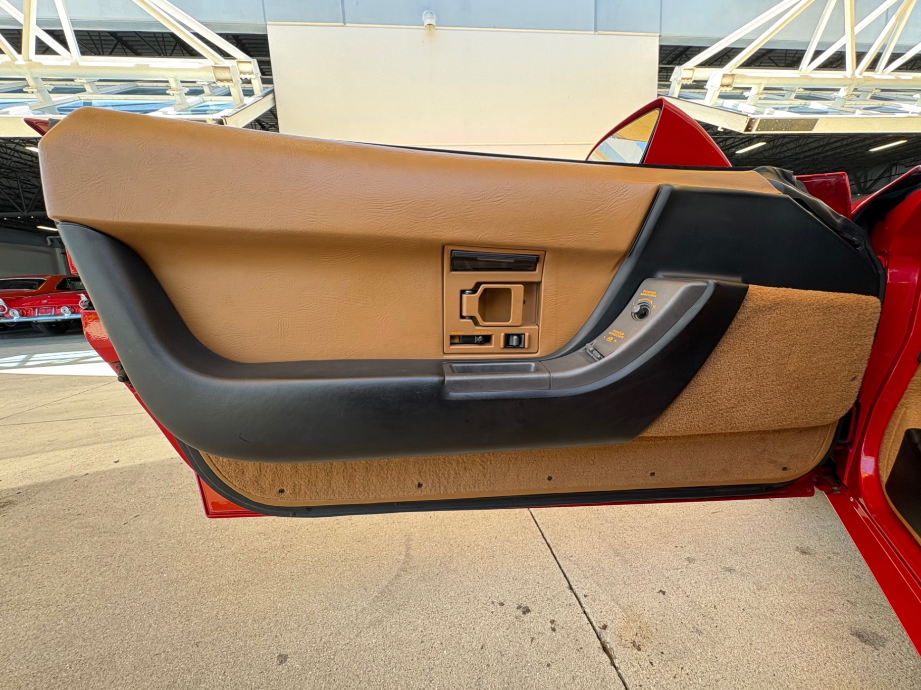 Vehicle photo 31