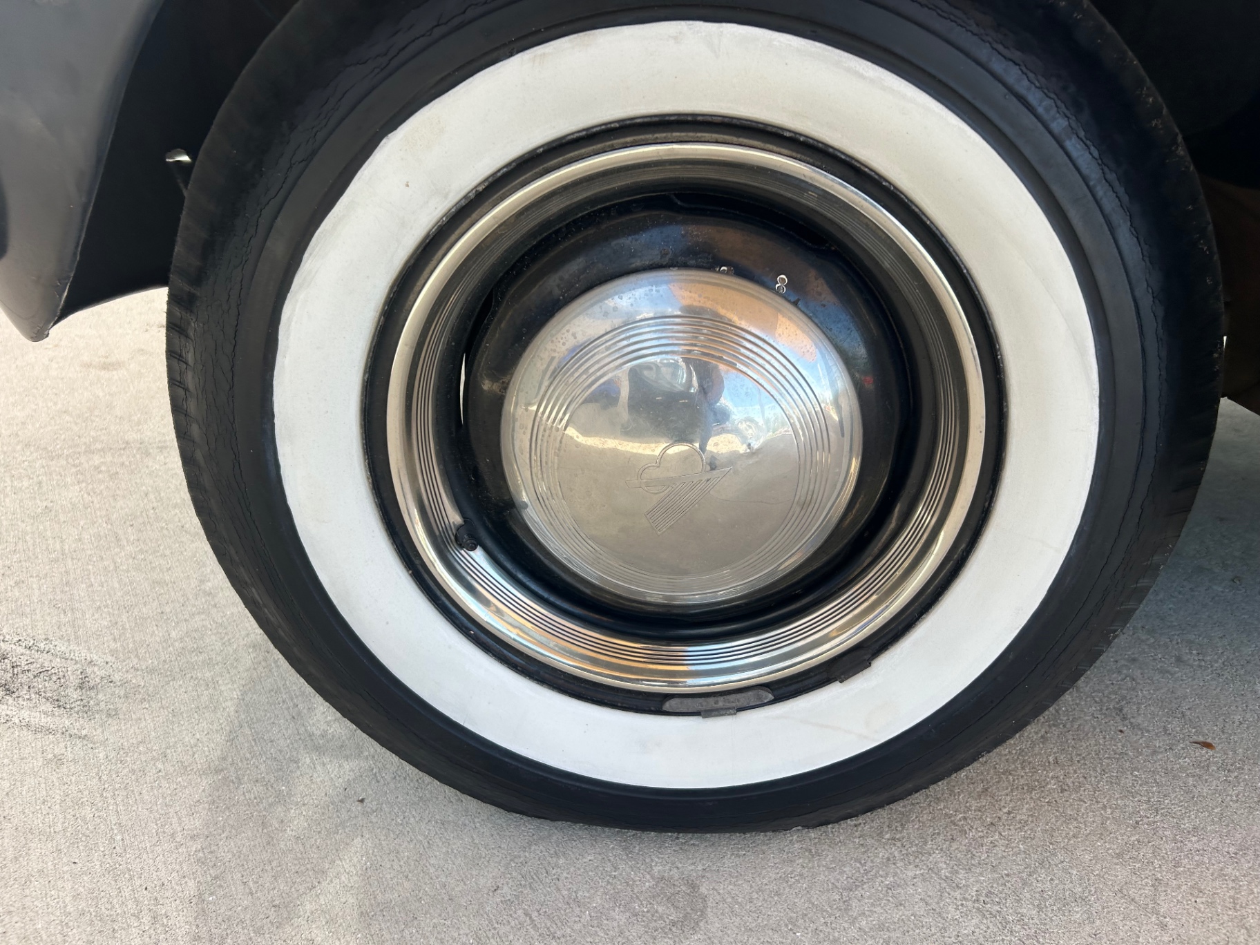 Vehicle photo 19