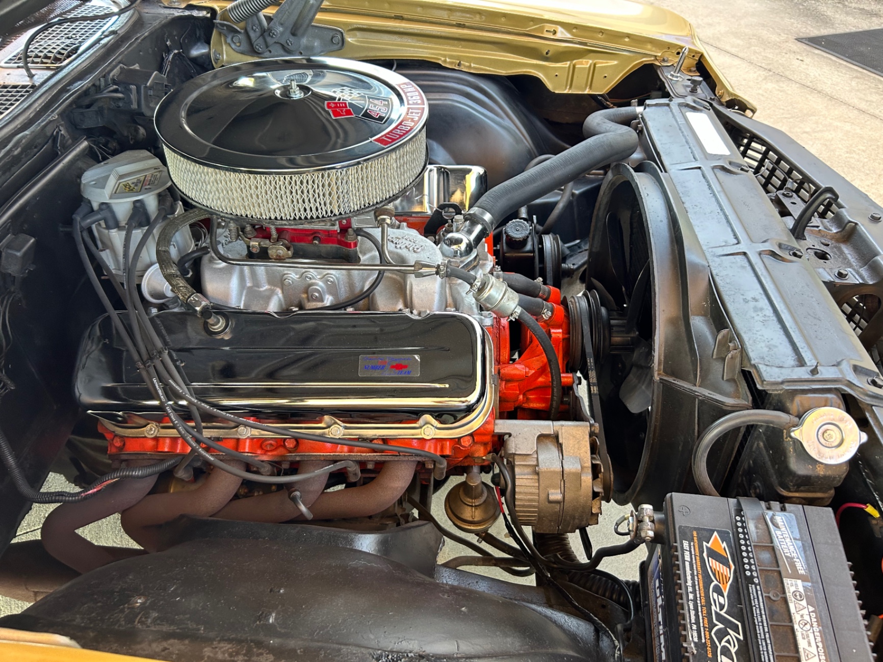 Vehicle photo 19