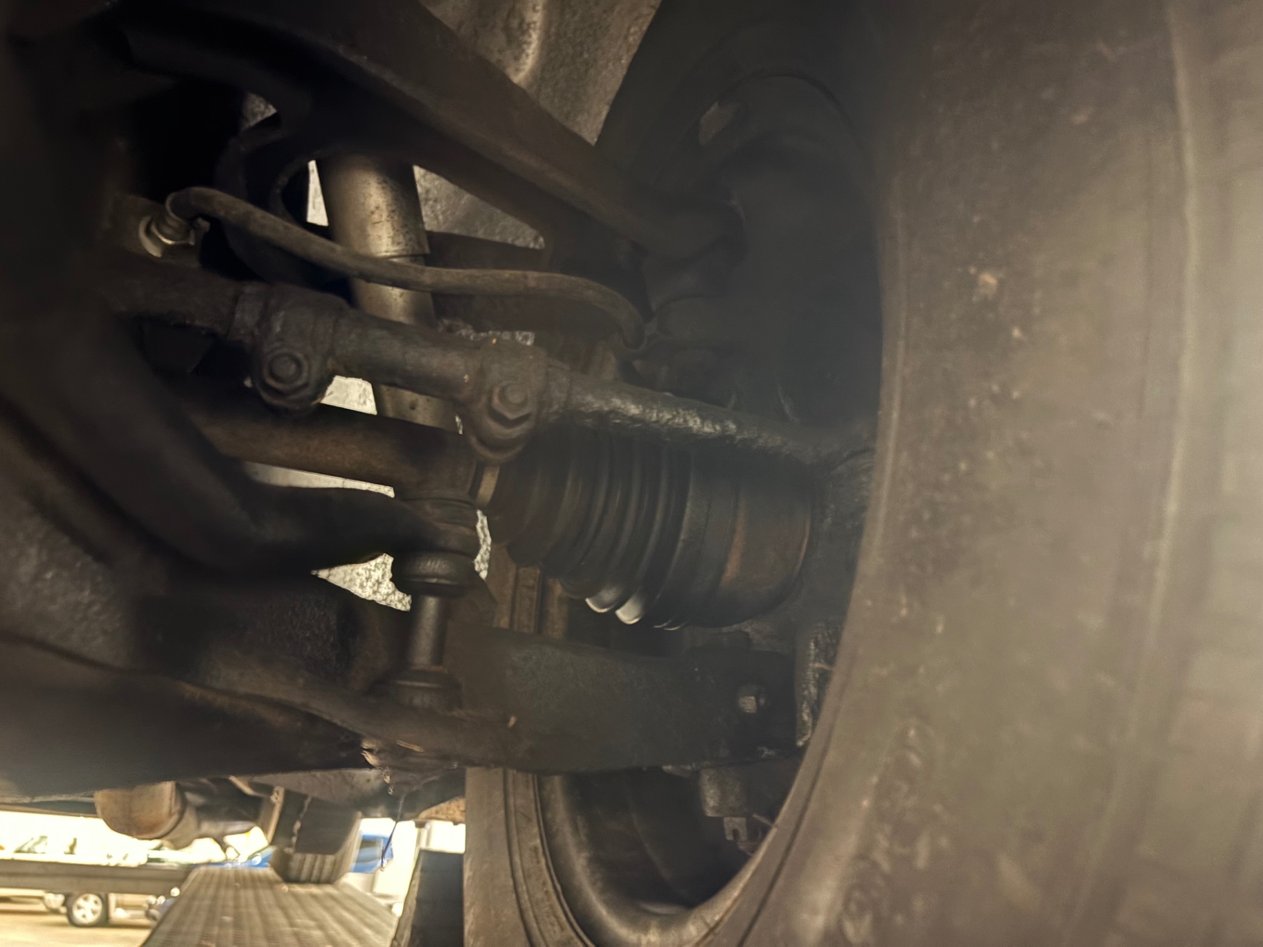 Vehicle photo 38