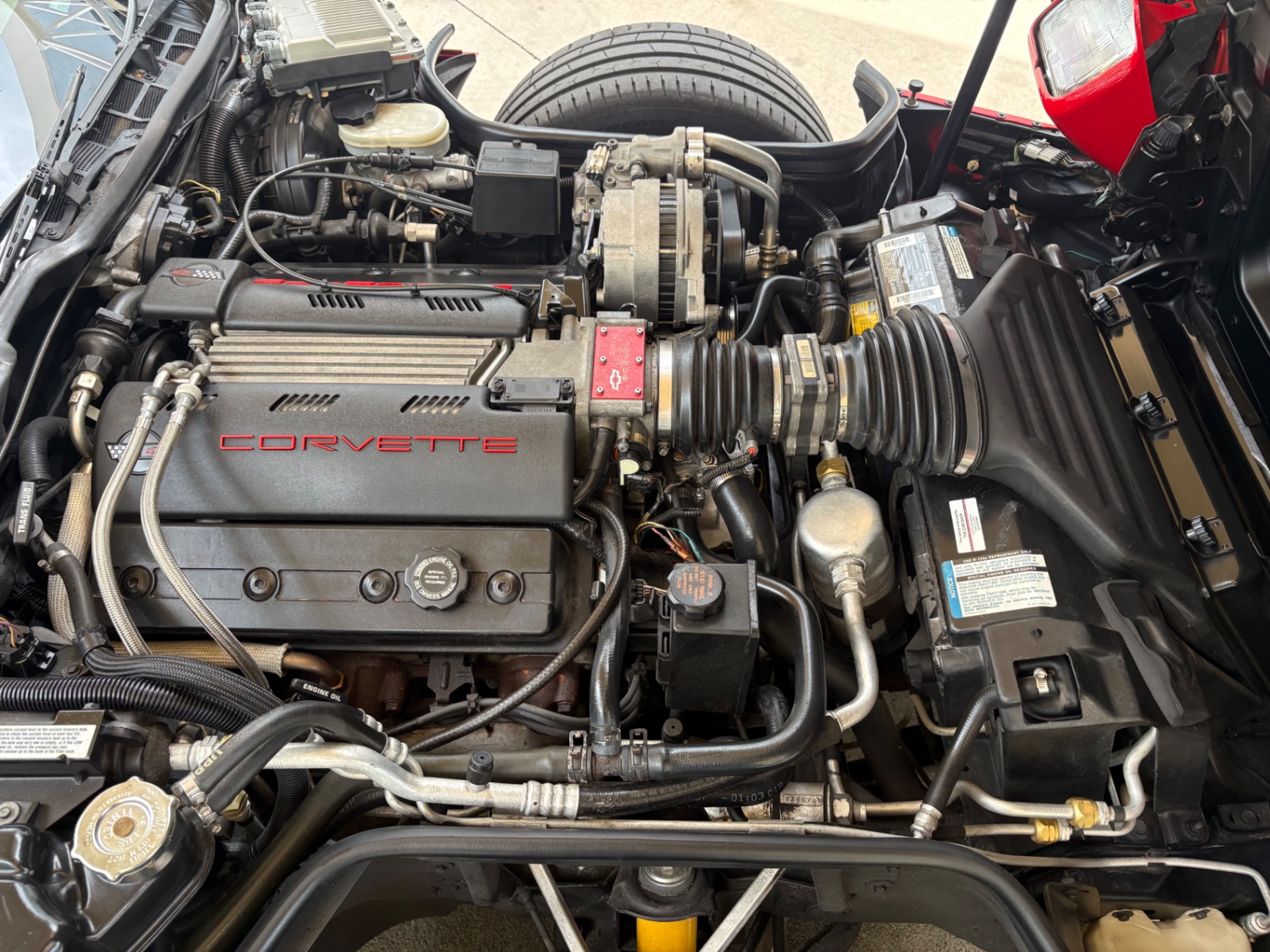 Vehicle photo 23