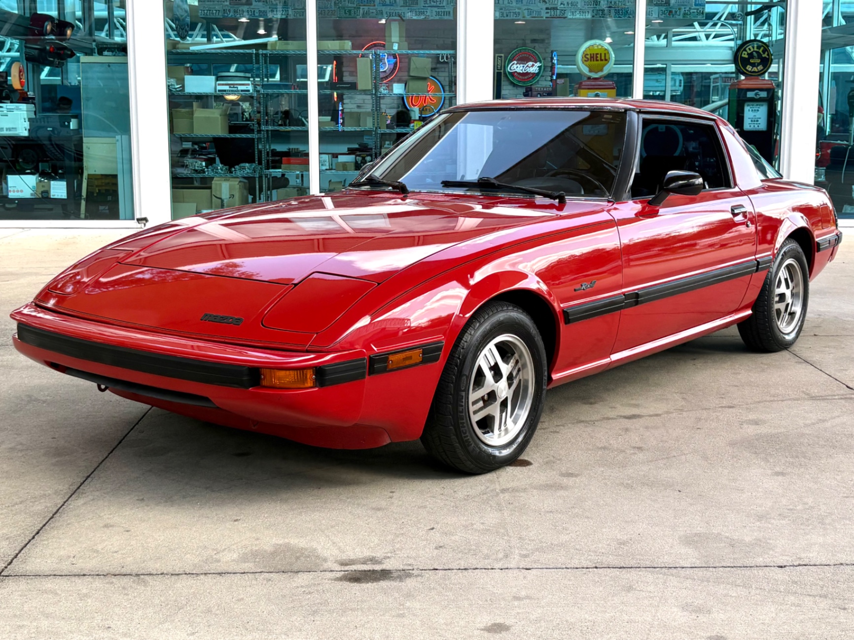Vehicle photo 1