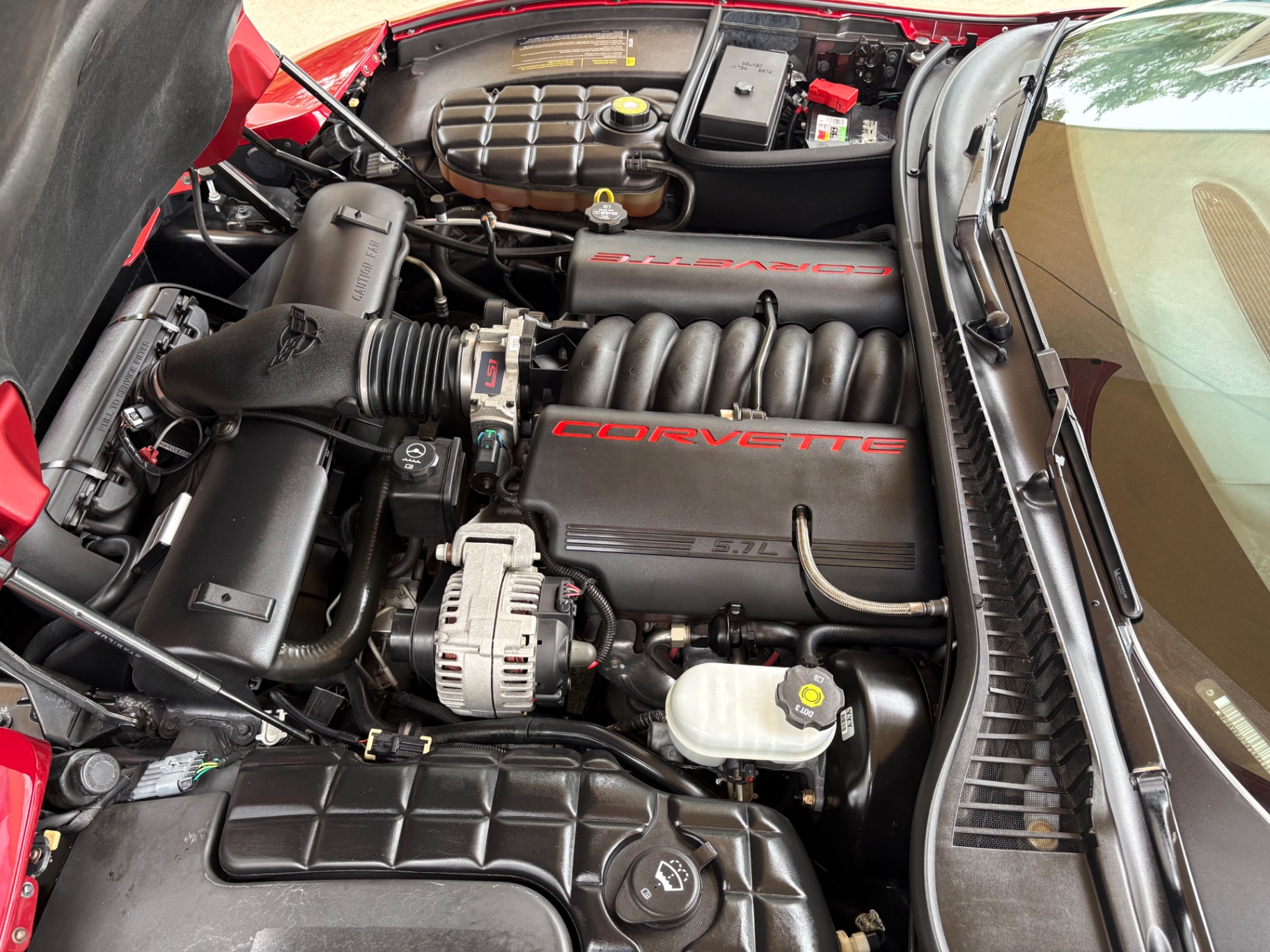 Vehicle photo 29