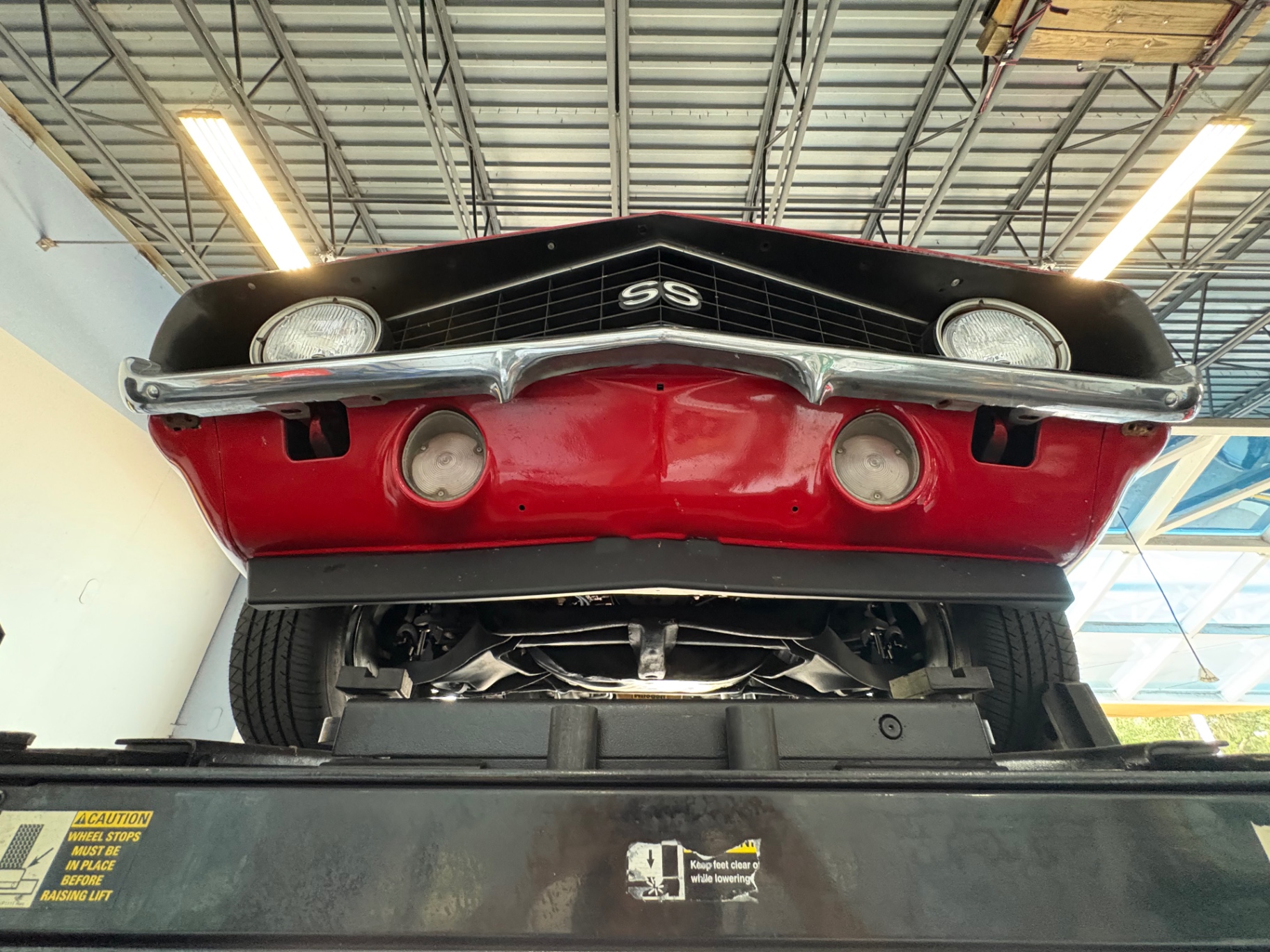 Vehicle photo 54