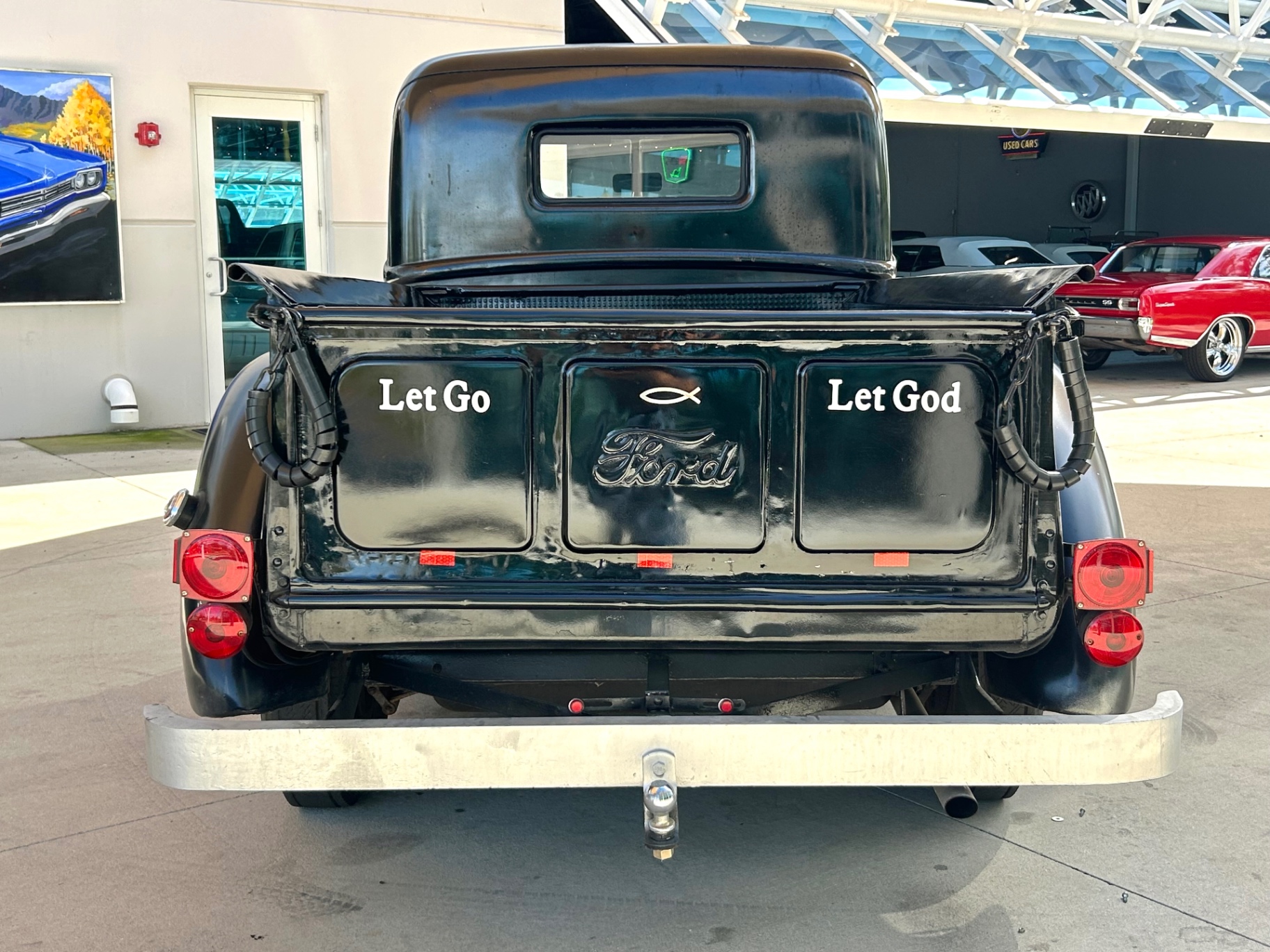 Vehicle photo 6