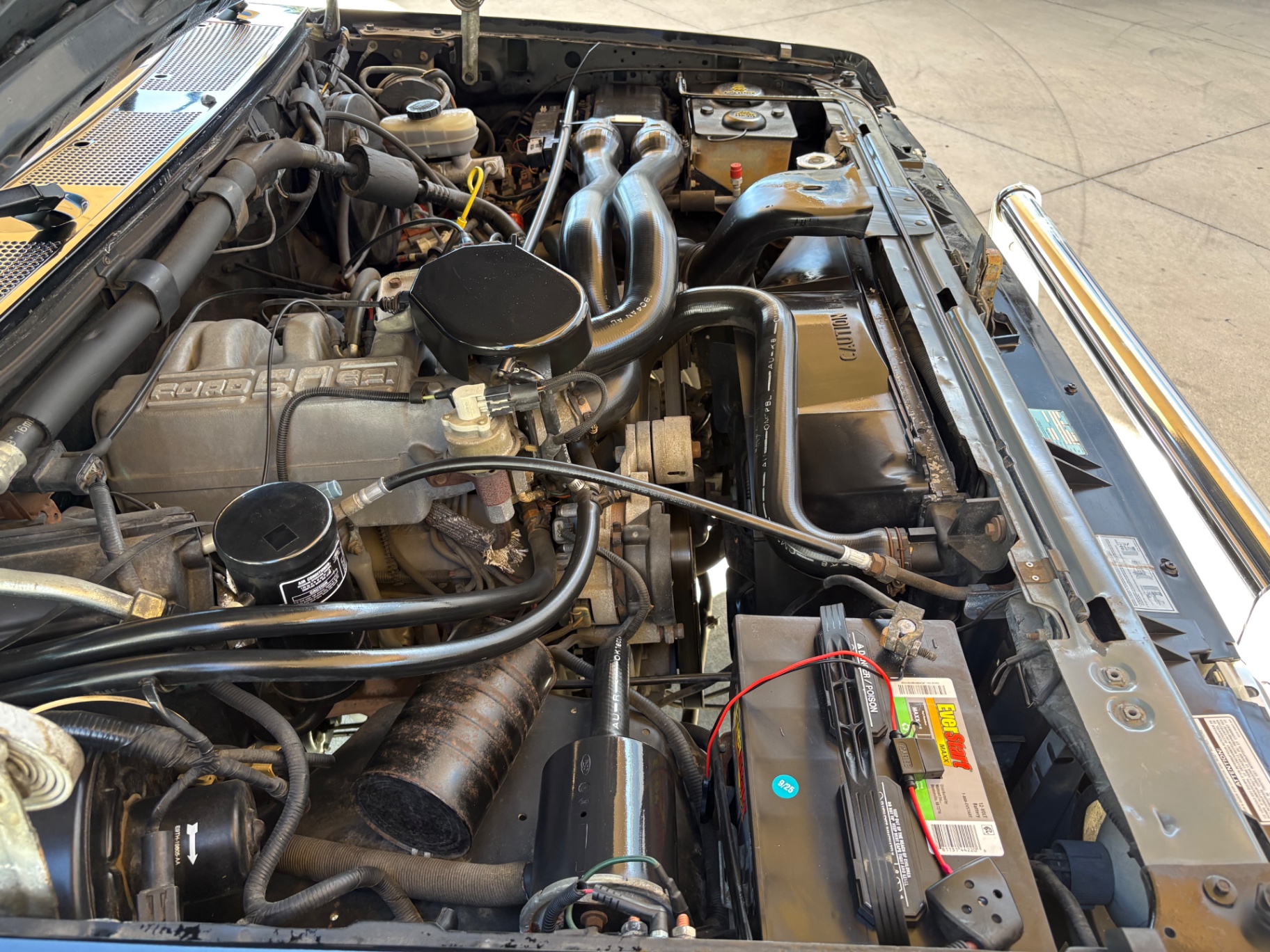 Vehicle photo 25