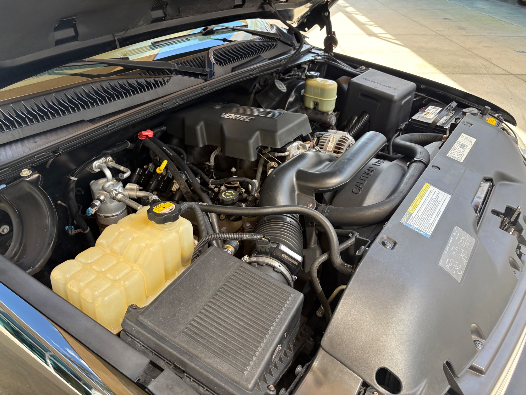 Vehicle photo 26