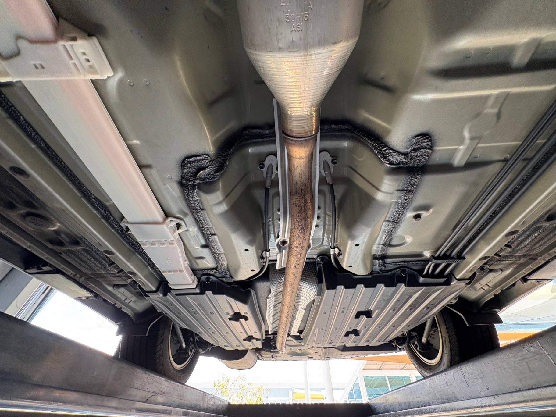 Vehicle photo 56