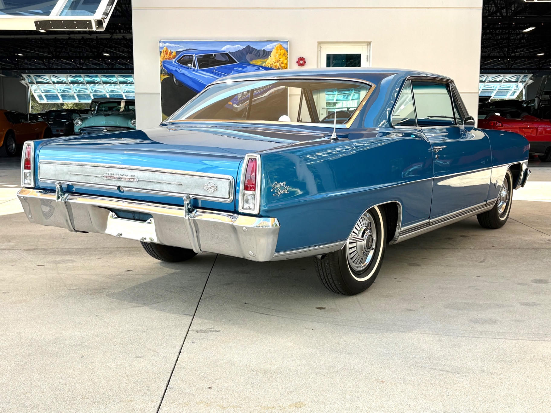 Vehicle photo 5