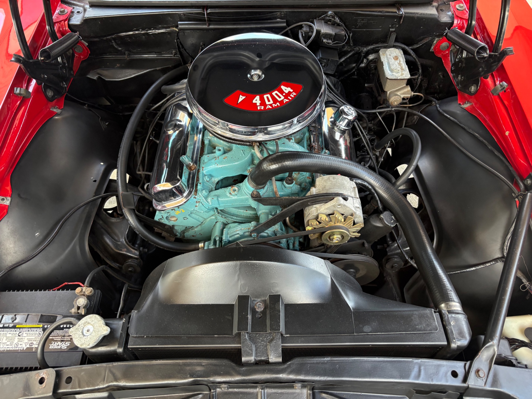 Vehicle photo 30