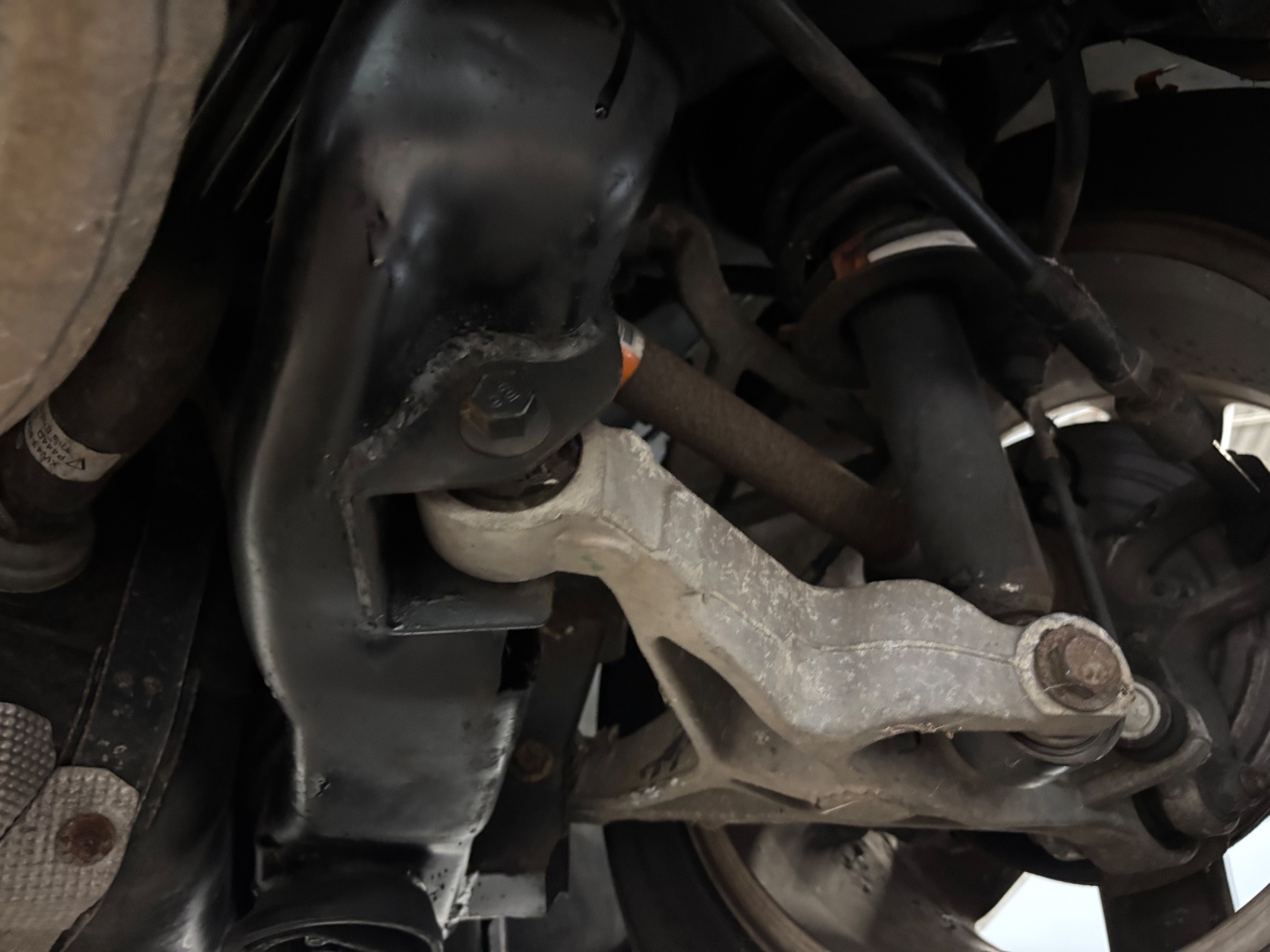 Vehicle photo 34