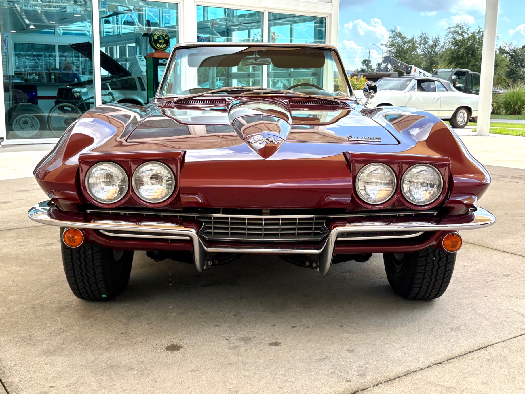 Vehicle photo 3