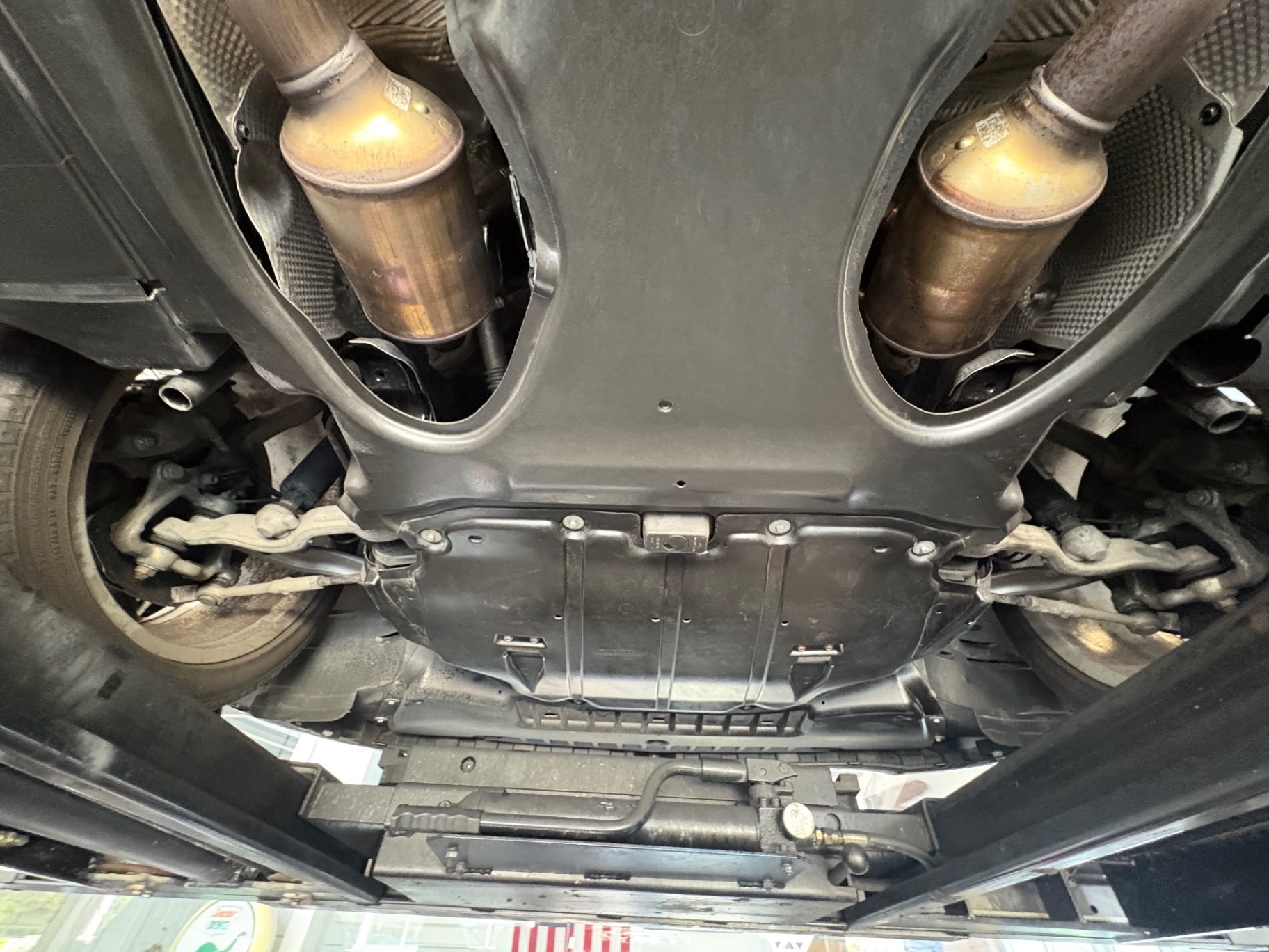 Vehicle photo 48