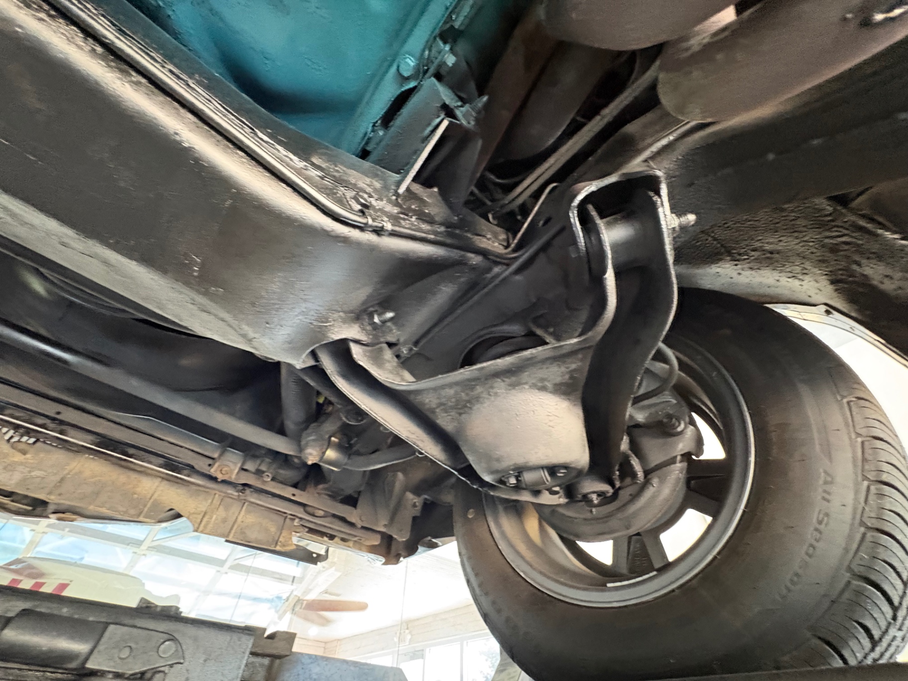 Vehicle photo 56