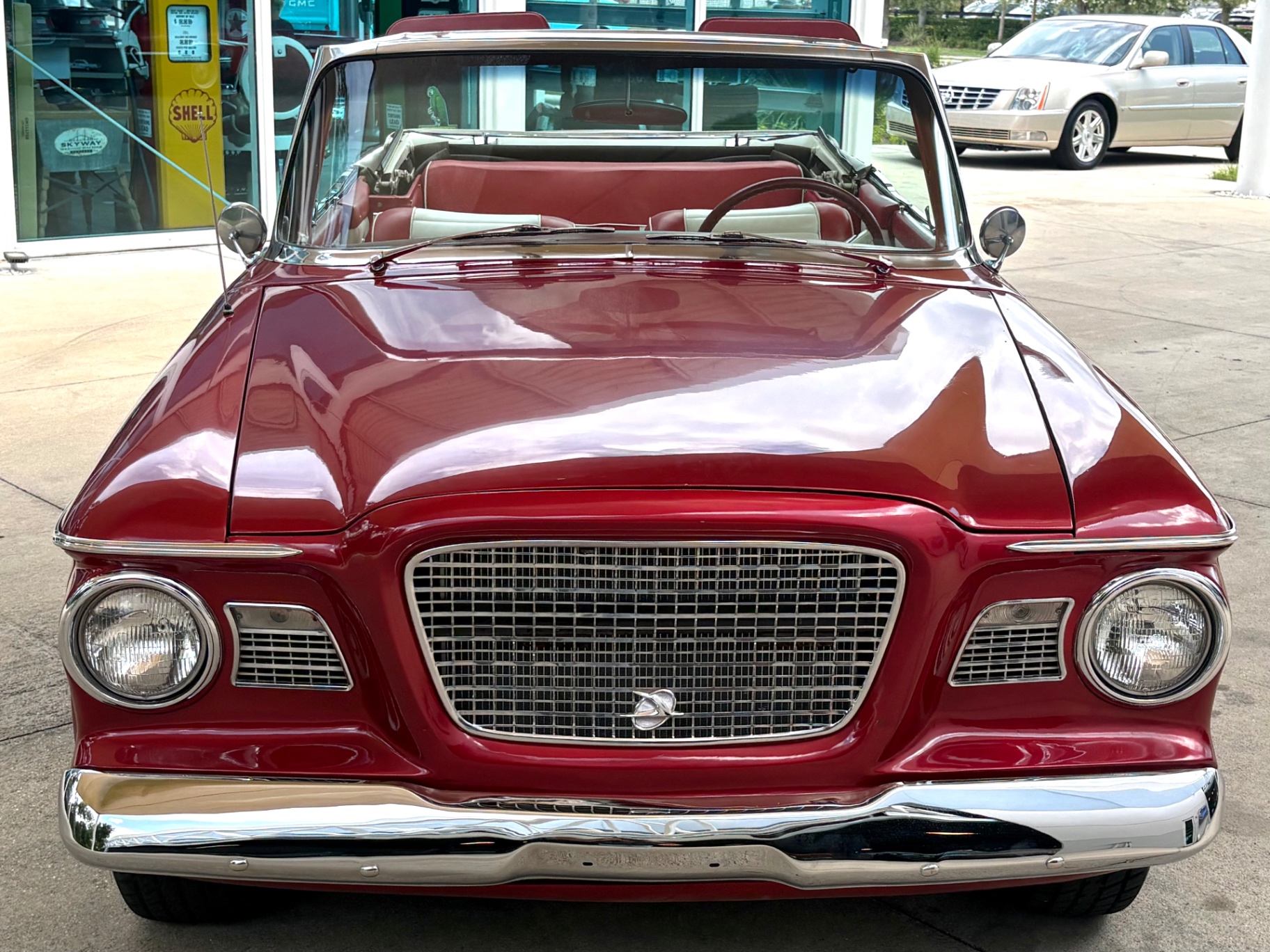 Vehicle photo 3