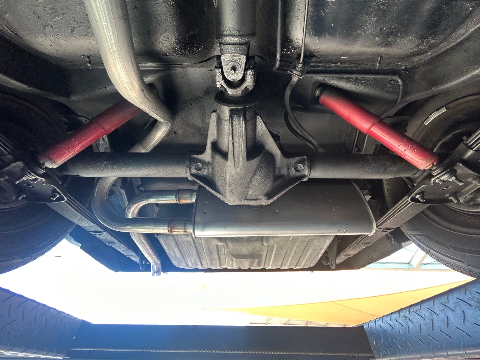 Vehicle photo 42
