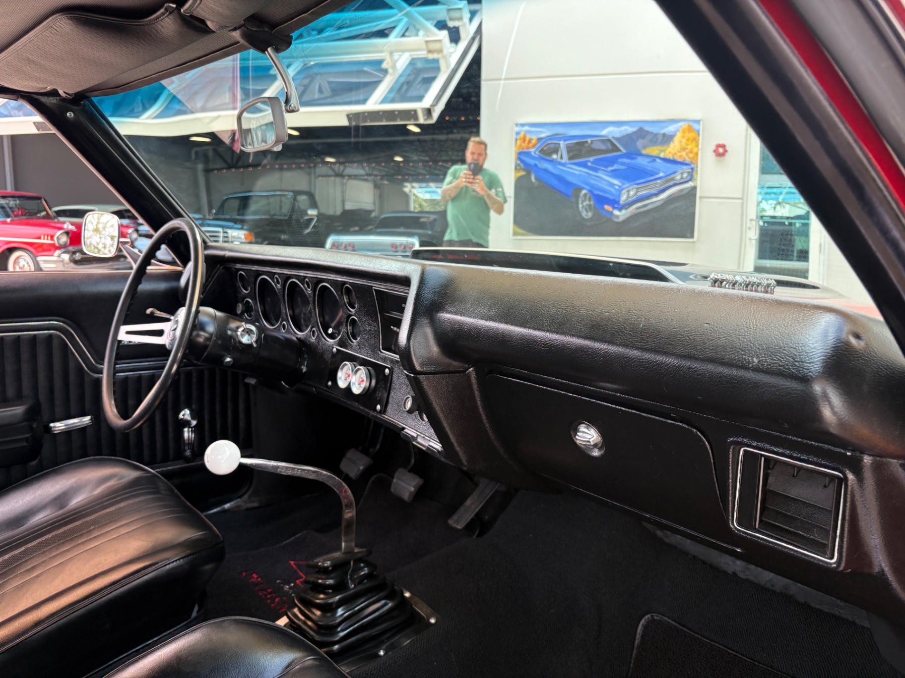 Vehicle photo 42